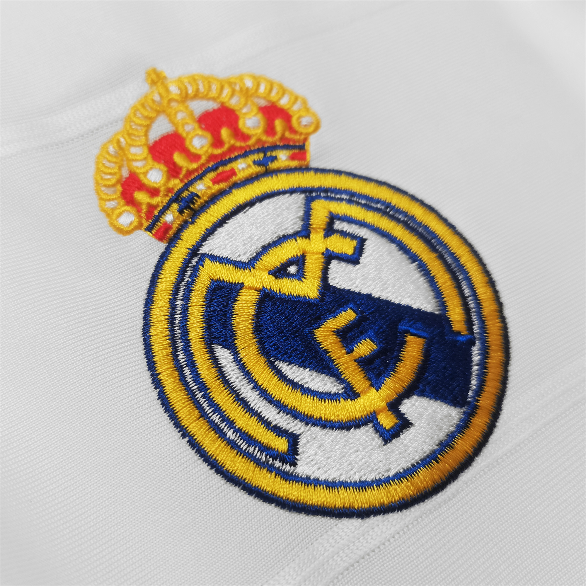 Real Madrid Retro 13-14 Home Stadium Jersey - ReplicasJersey