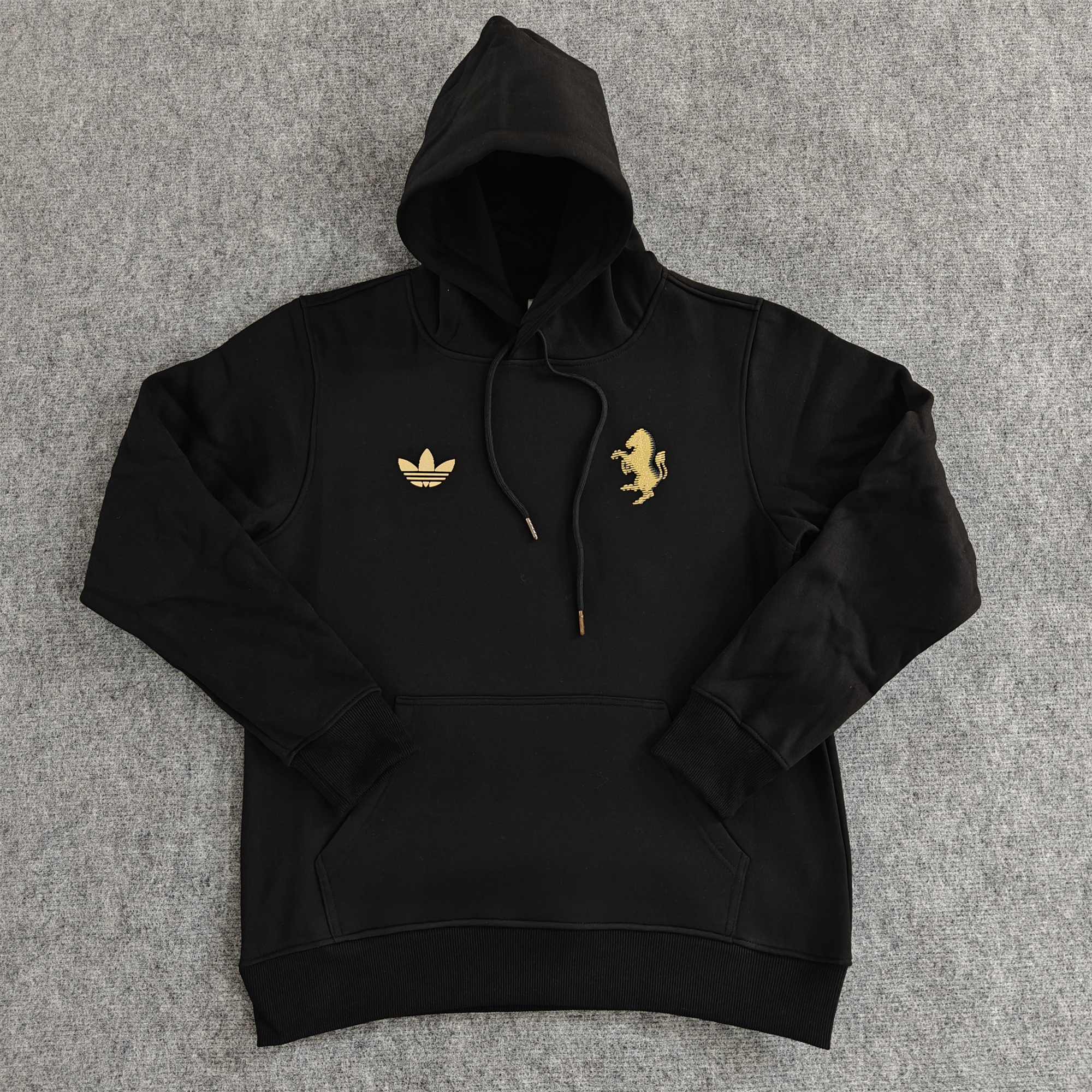 Juventus 24-25 Vintage Style Hoodie - Black - ReplicasJersey