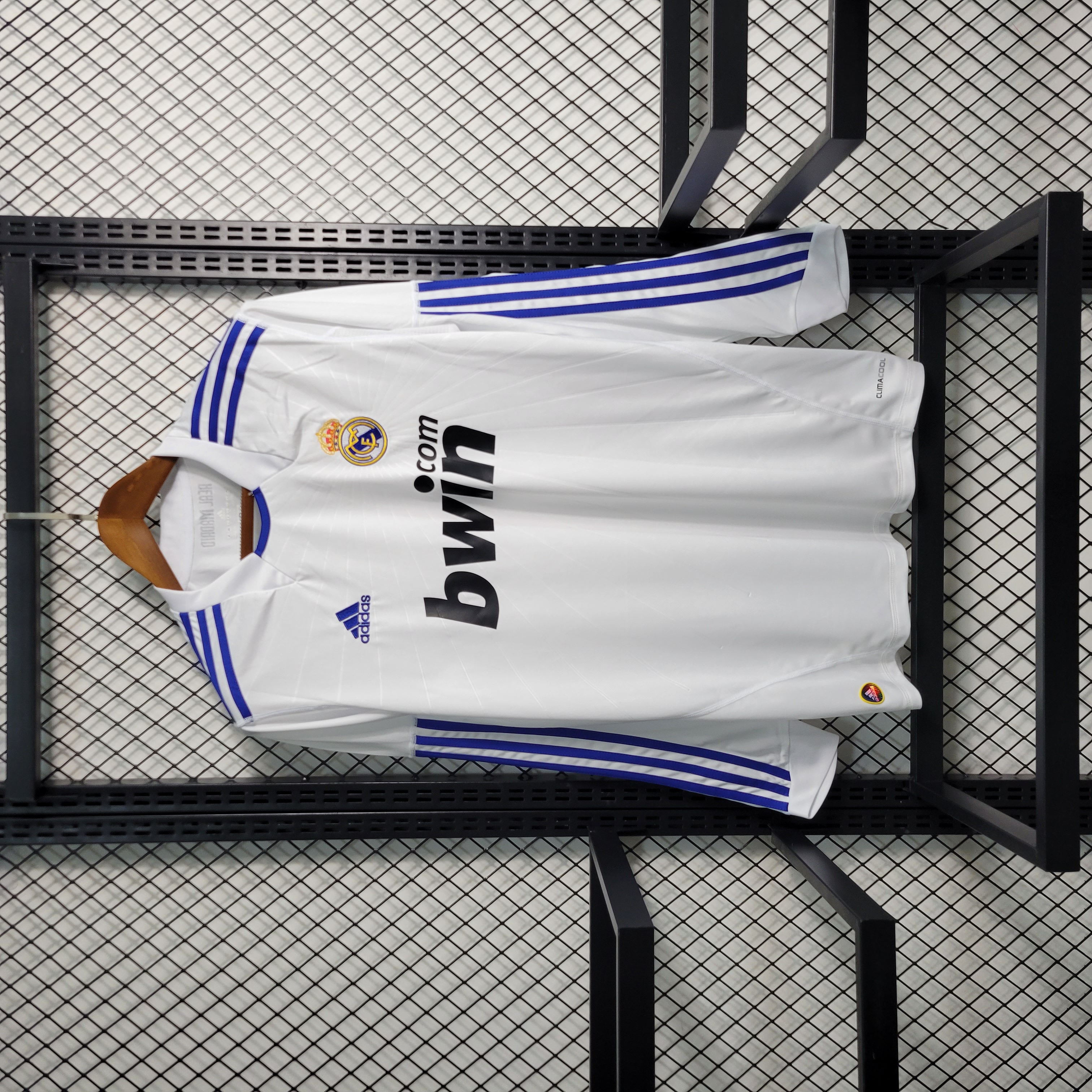 Retro Real Madrid 10-11 Home Stadium Long Sleeve Jersey - ReplicasJersey