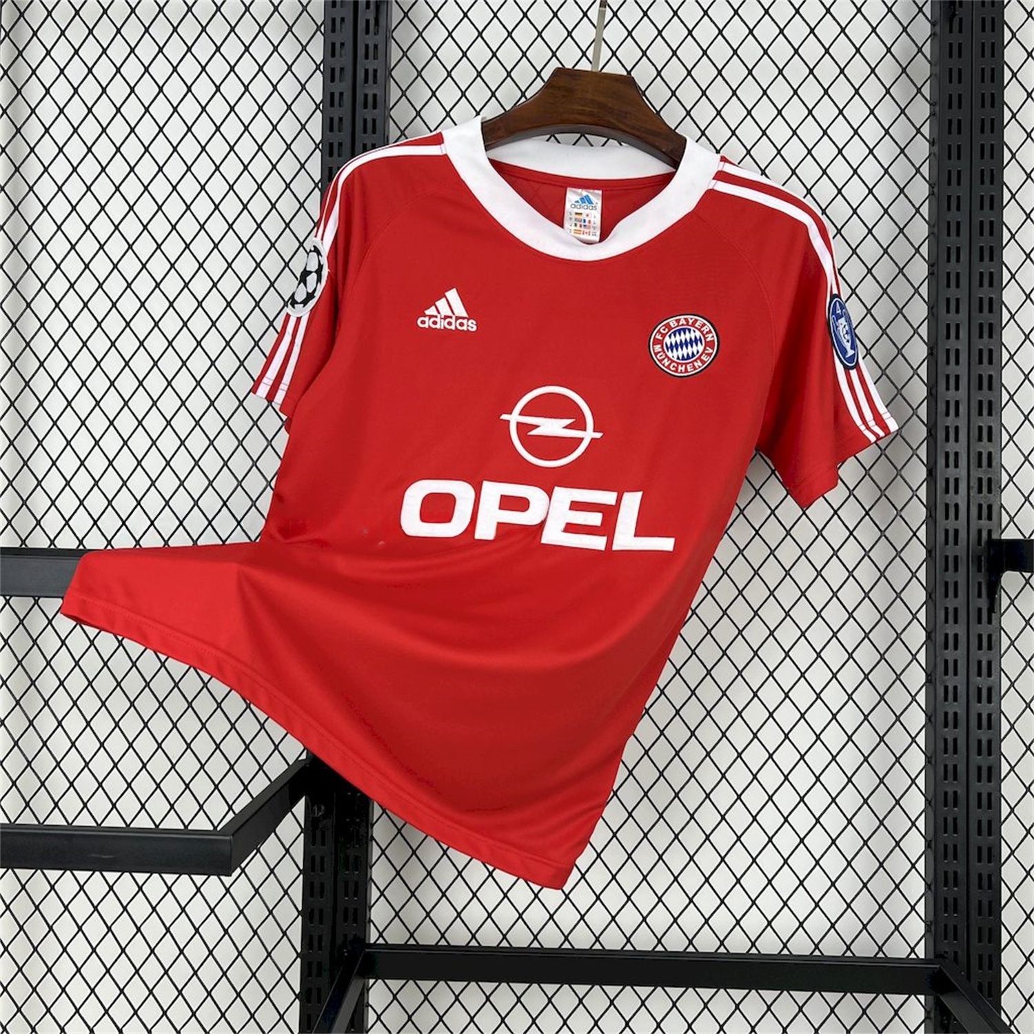 Retro Bayern Munich 2001-02 European Home Red Jersey - ReplicasJersey