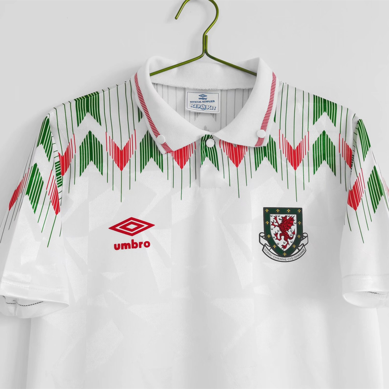 Retro Wales 1990-92 Away Stadium Jersey - ReplicasJersey