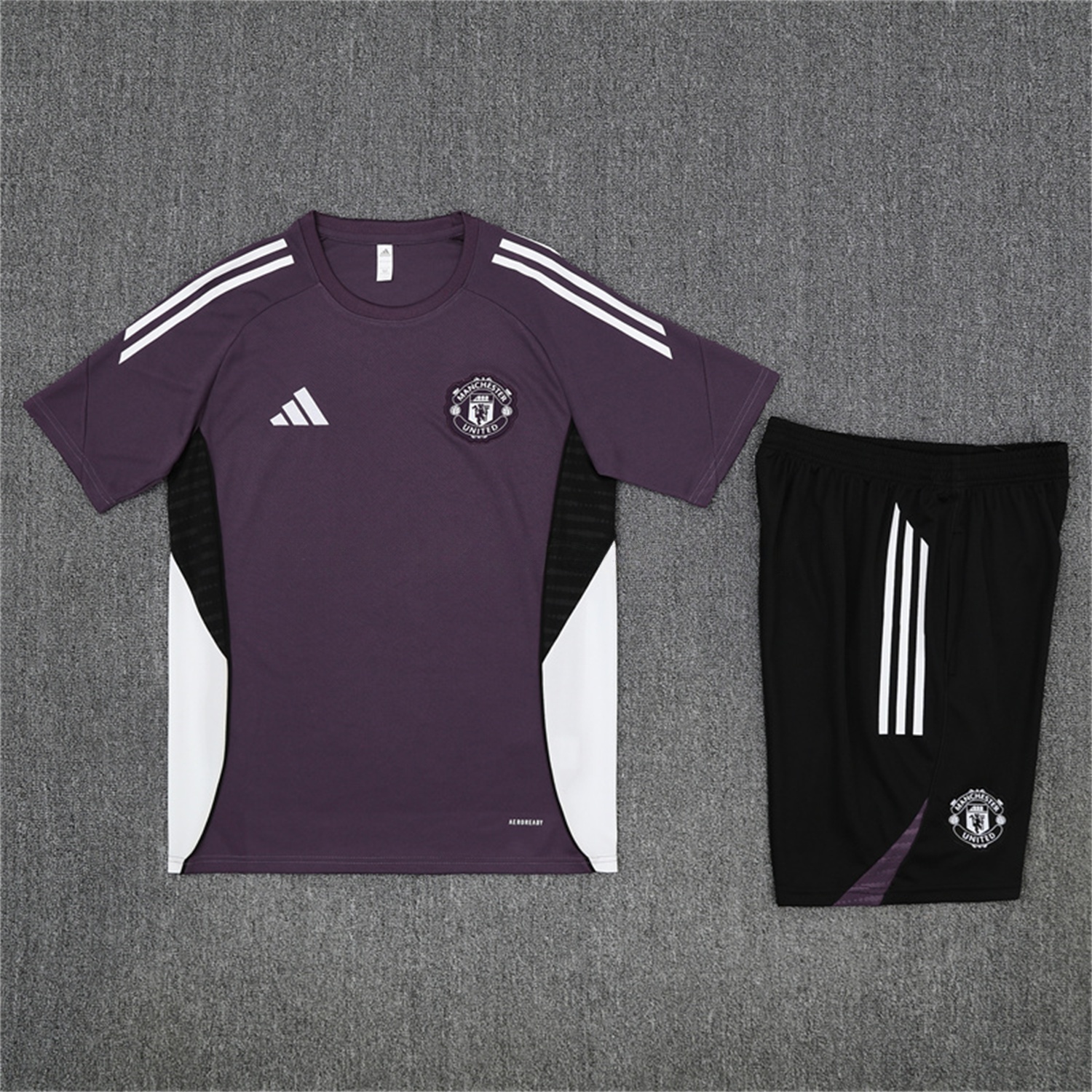 Manchester United 25-26 Kids Short-Sleeve Training Set - Purple Top & Black shorts - ReplicasJersey