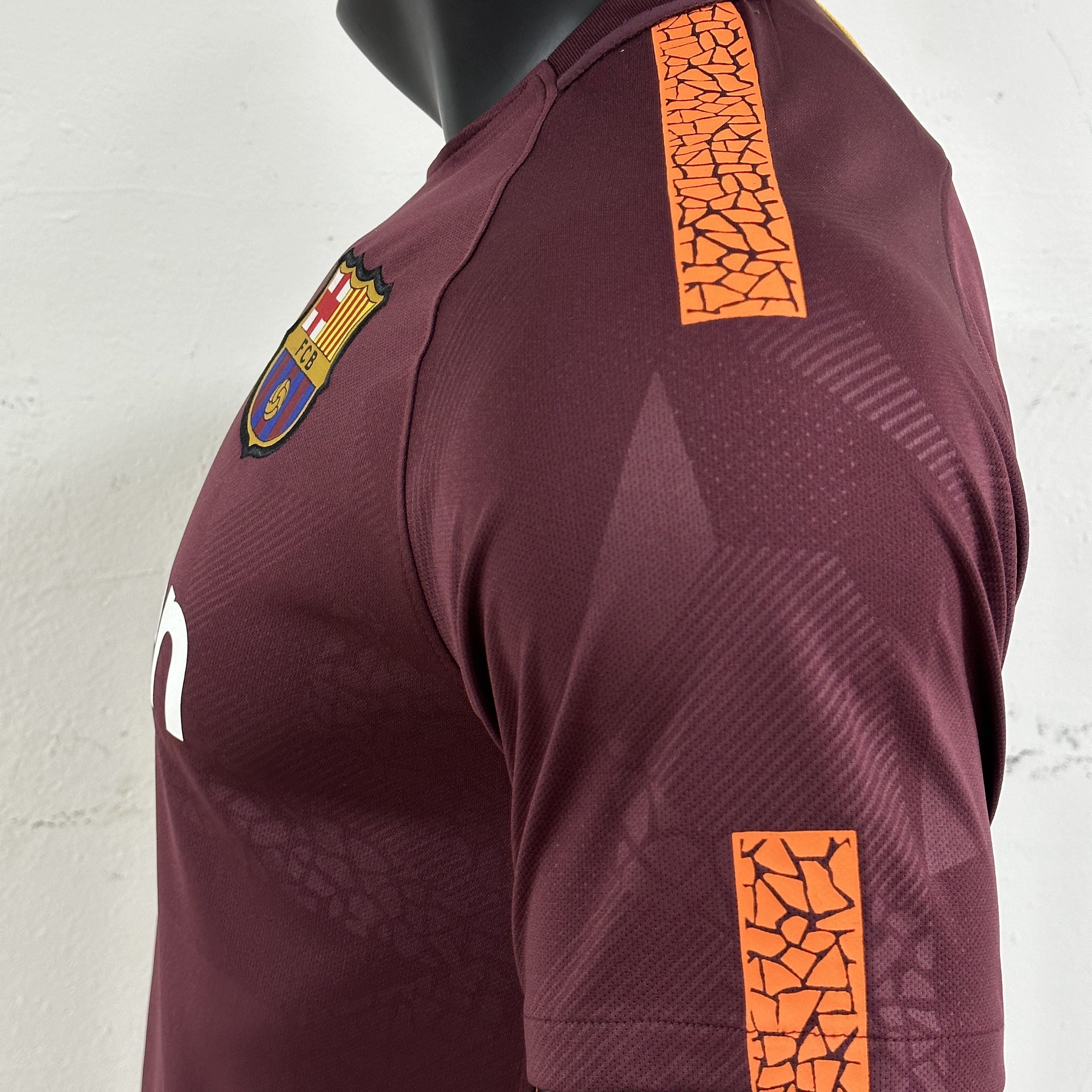 B.A.R.S.A Retro 17-18 Third Jersey - ReplicasJersey