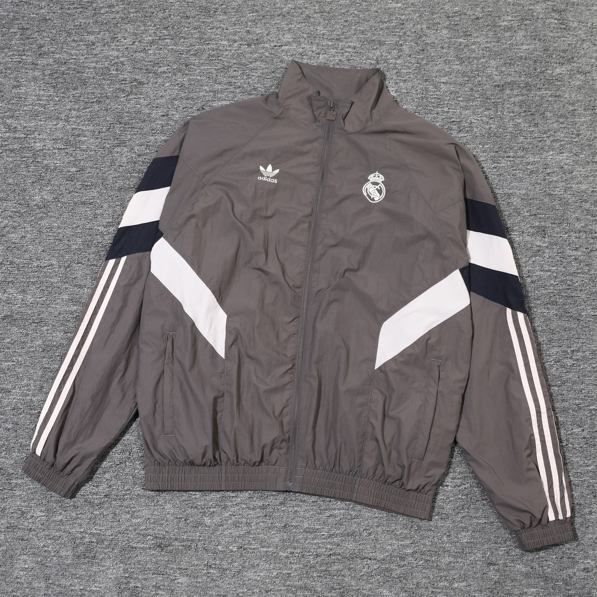 Real Madrid 24-25 Throwback Windbreaker Suit - Grey Jackets & Pants - ReplicasJersey