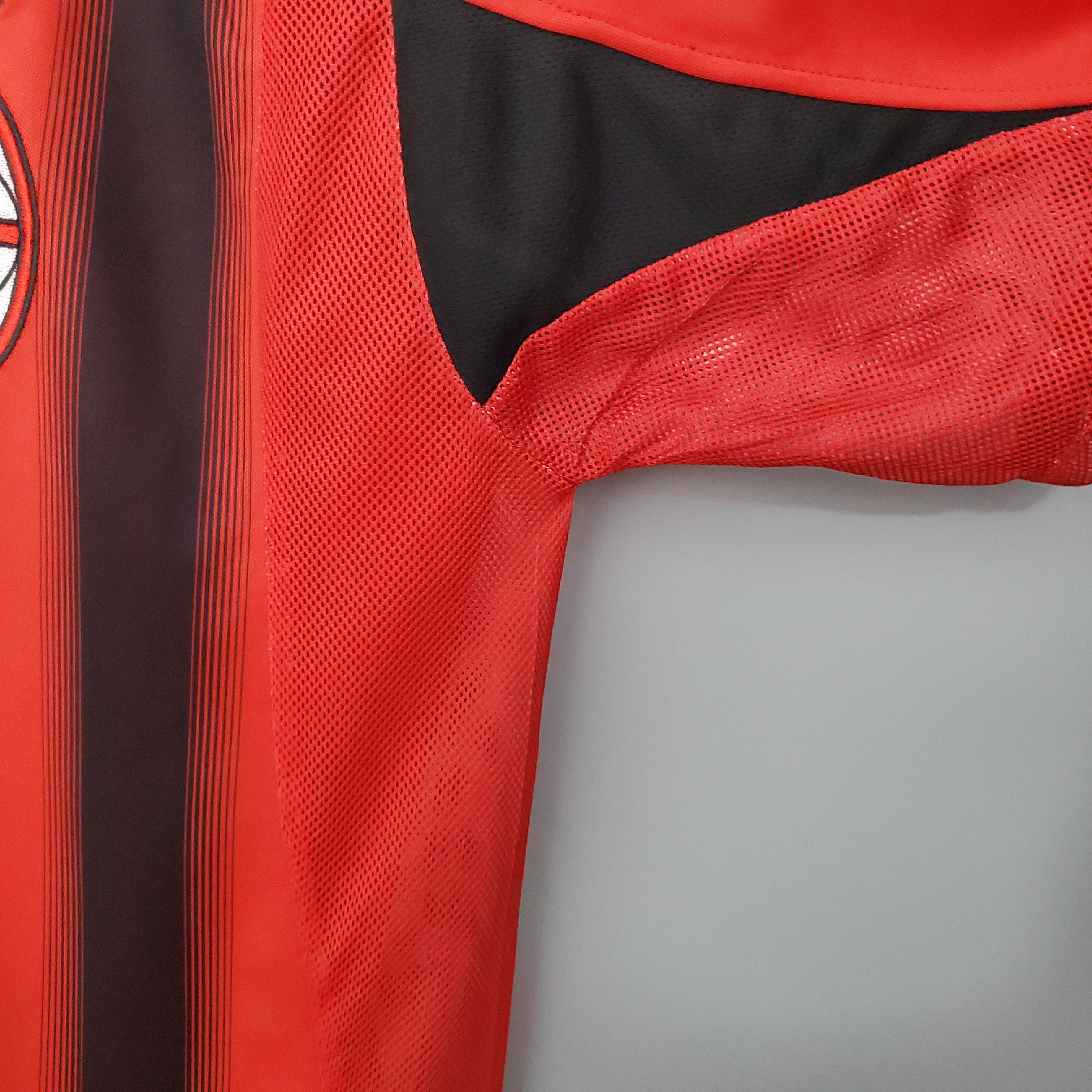 Retro AC Milan 04-05 Home Stadium Jersey - ReplicasJersey