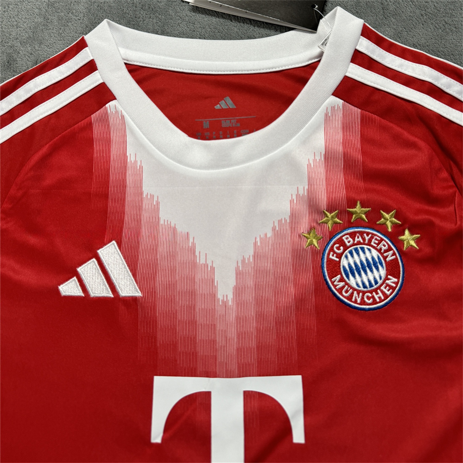 Women's Bayern Munich 25-26 Home Jersey - ReplicasJersey