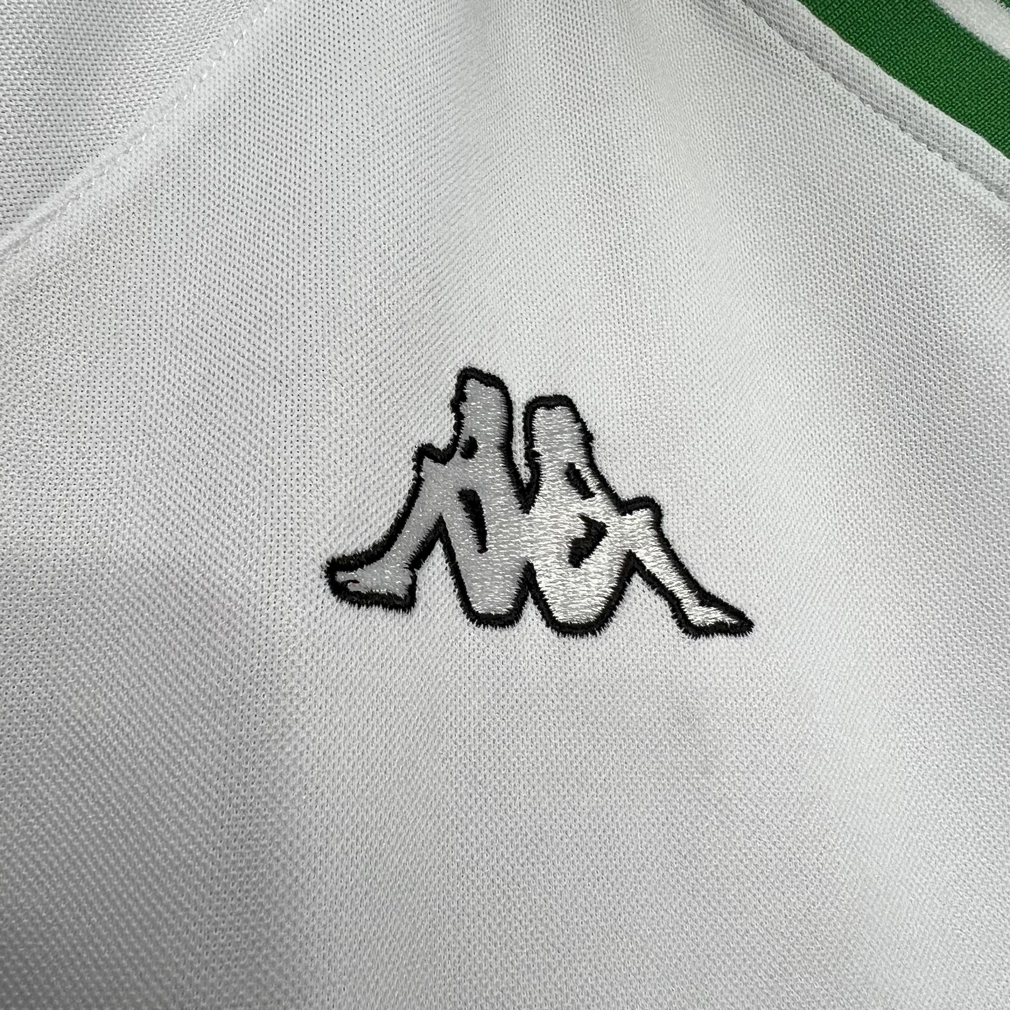Retro Werder Bremen 2001-02 Away Jersey - ReplicasJersey