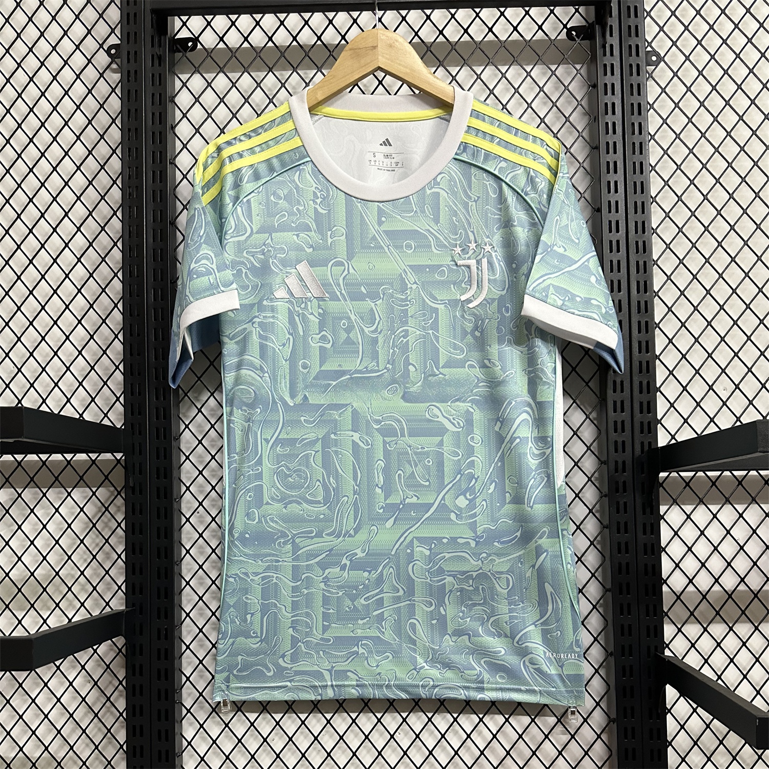 Juventus 25-26 Away Jersey (Leaked Version) - Fans Version - ReplicasJersey