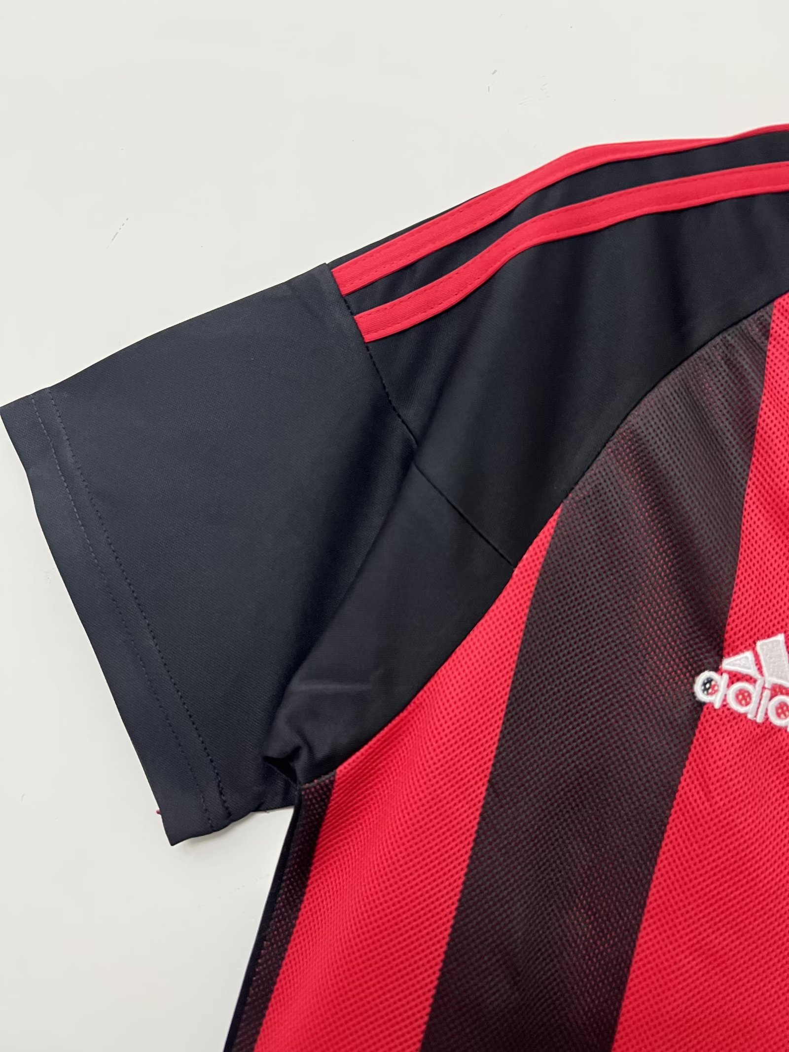 Retro AC Milan 02-03 Home Stadium Jersey - ReplicasJersey