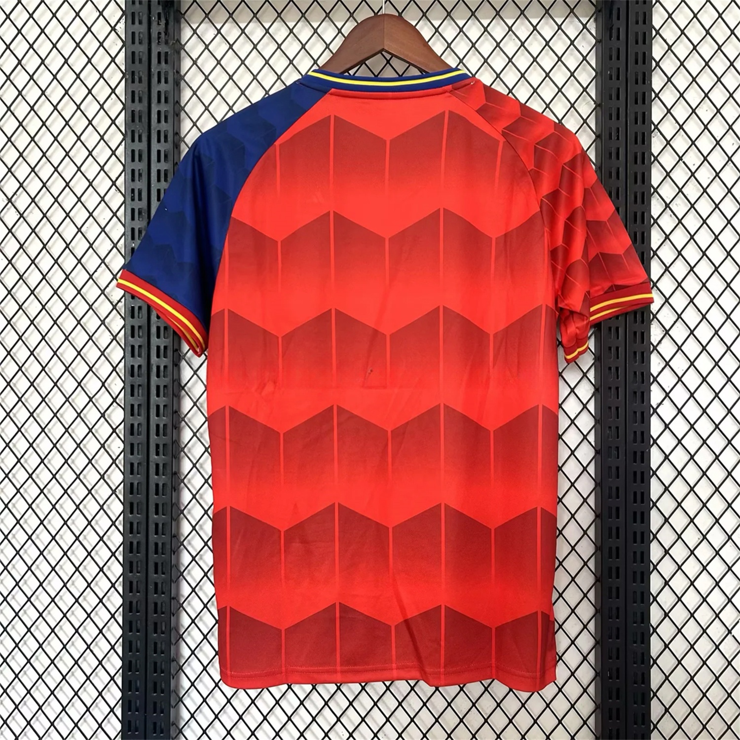 Spain 25-26 Red and Blue Throwback Style Jersey - Fans Version - ReplicasJersey