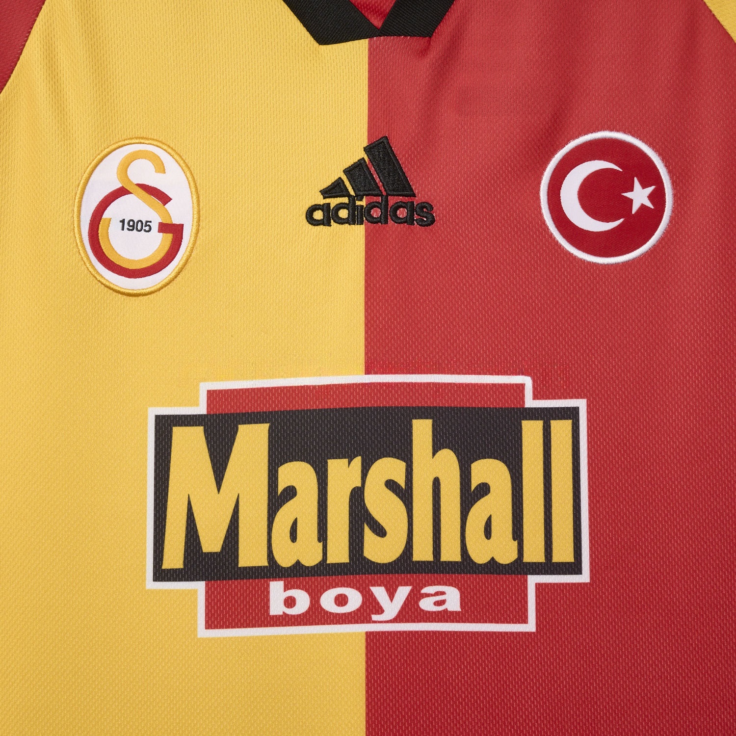 Retro Galatasaray 1998-99 Home Jersey - ReplicasJersey