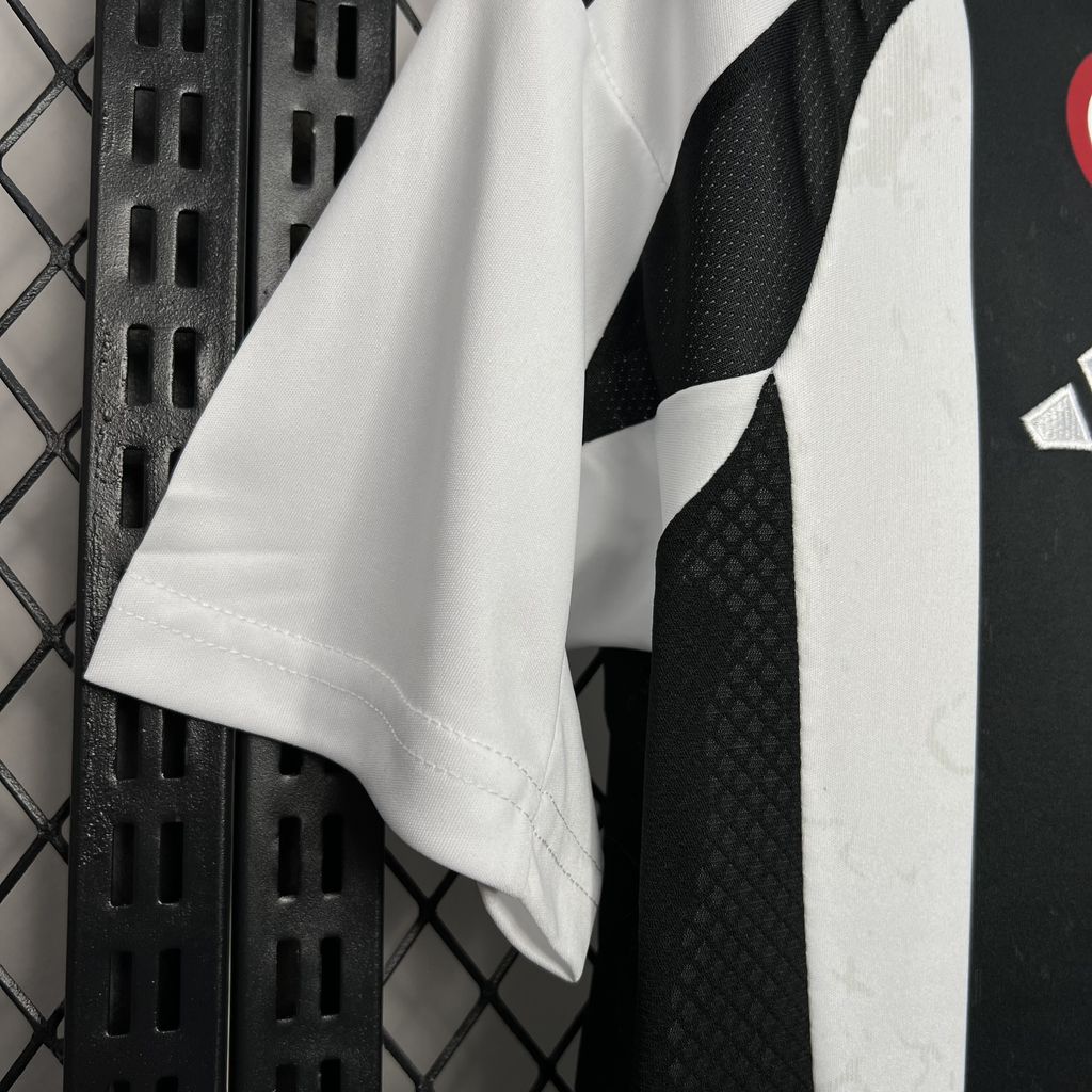 Juventus 24-25 Home Stadium Jersey With Chest Patch - Fans Version - ReplicasJersey