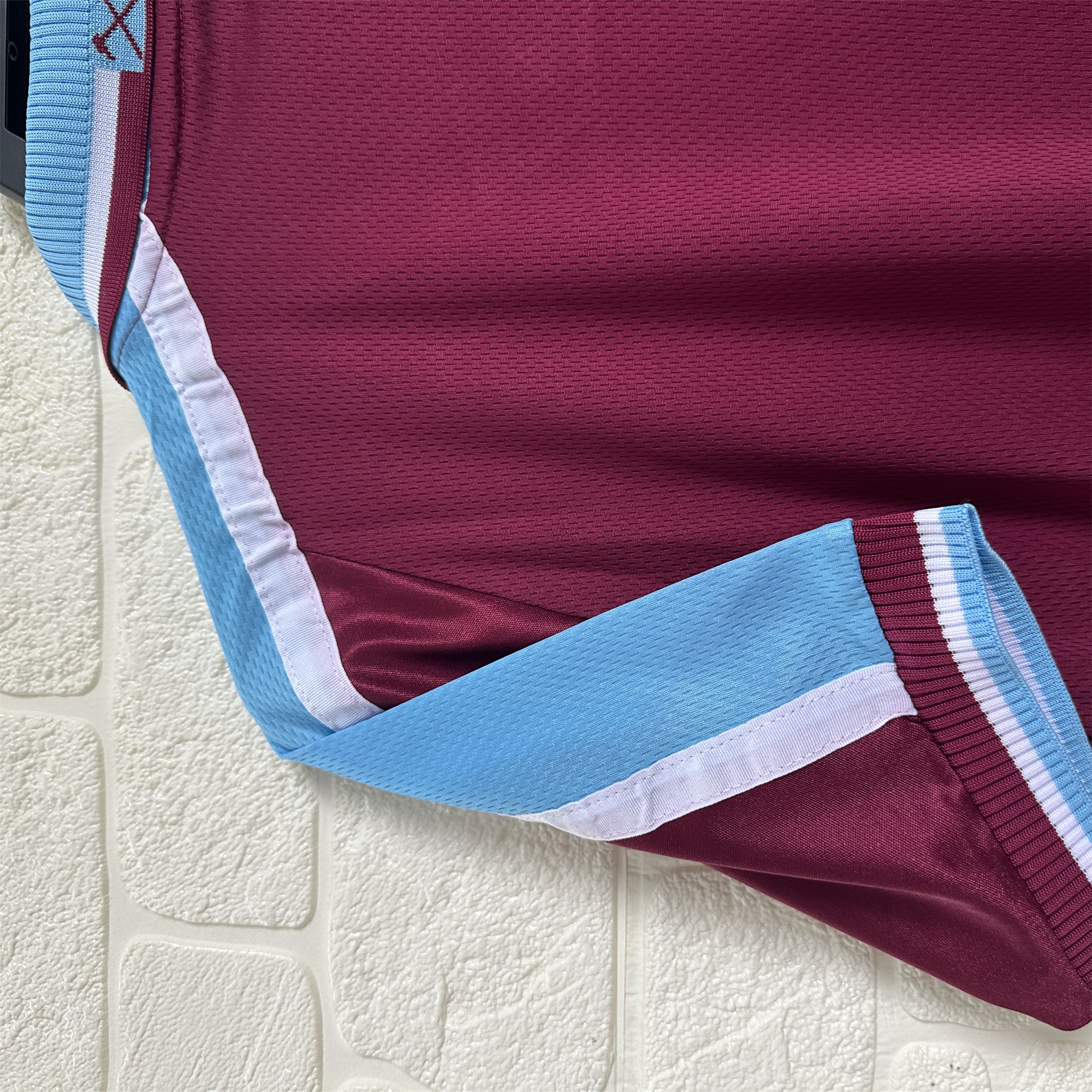 Retro West Ham United 1999-00 Home Jersey - ReplicasJersey