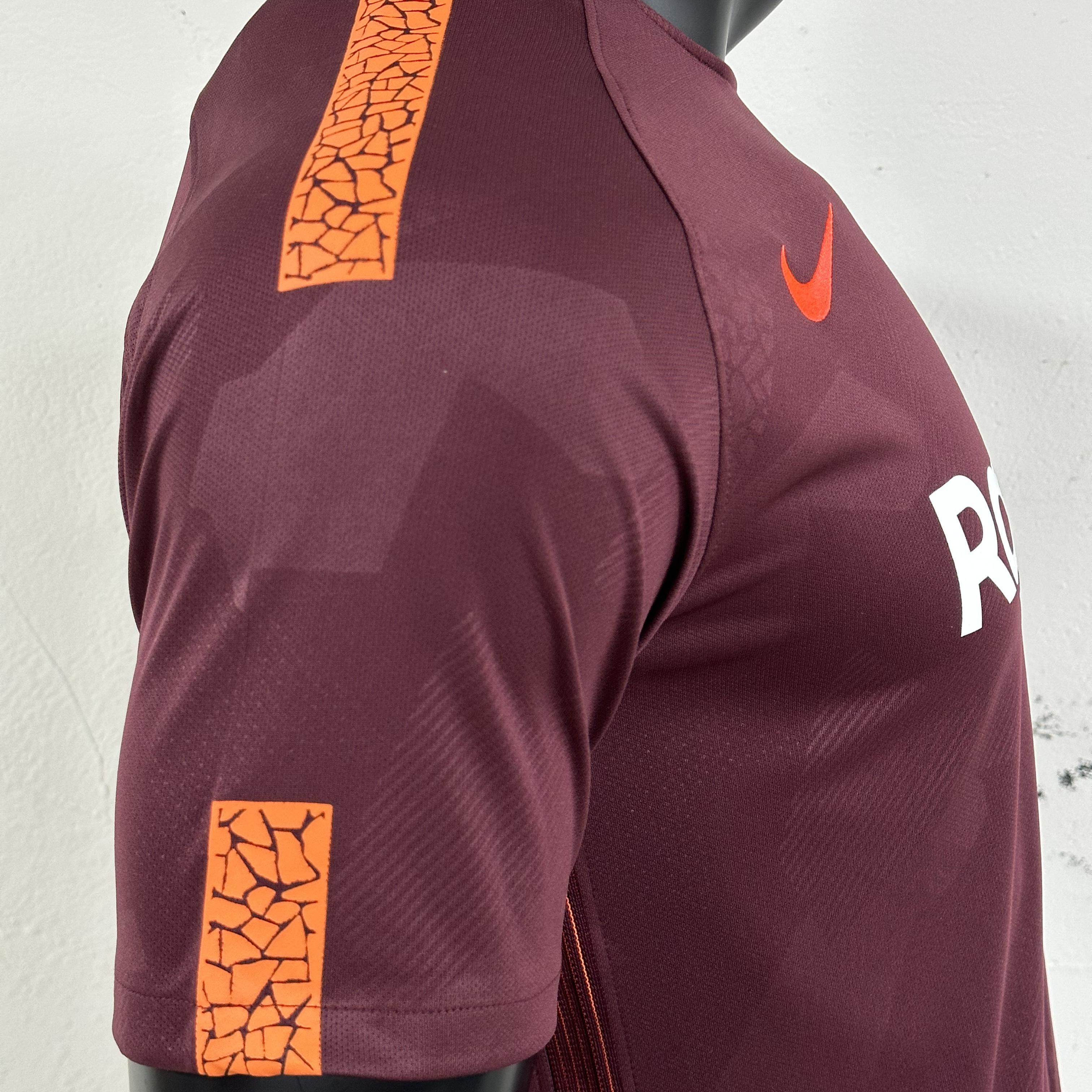 B.A.R.S.A Retro 17-18 Third Jersey - ReplicasJersey