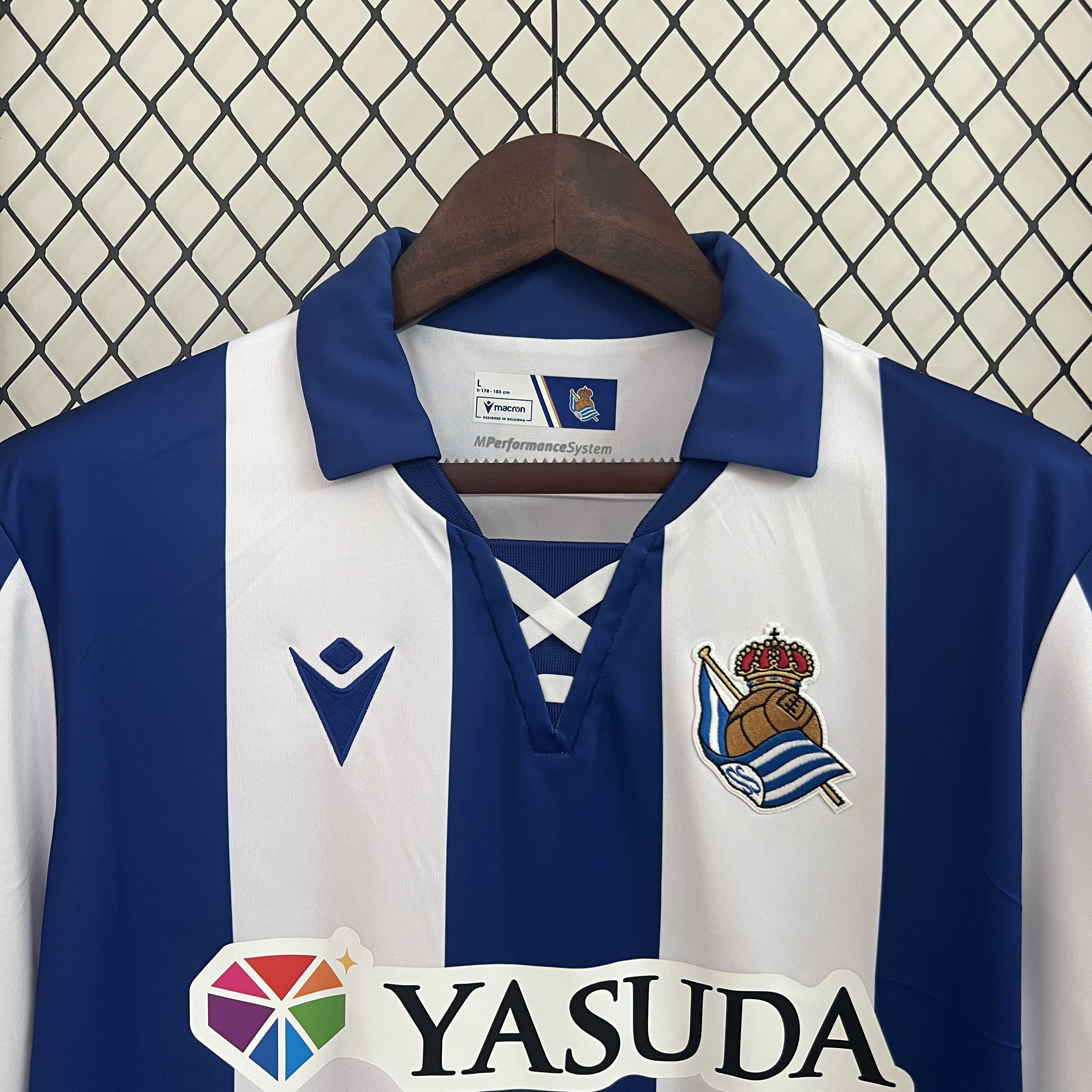 Real Sociedad 24-25 Home Stadium Jersey - Fans Version - ReplicasJersey