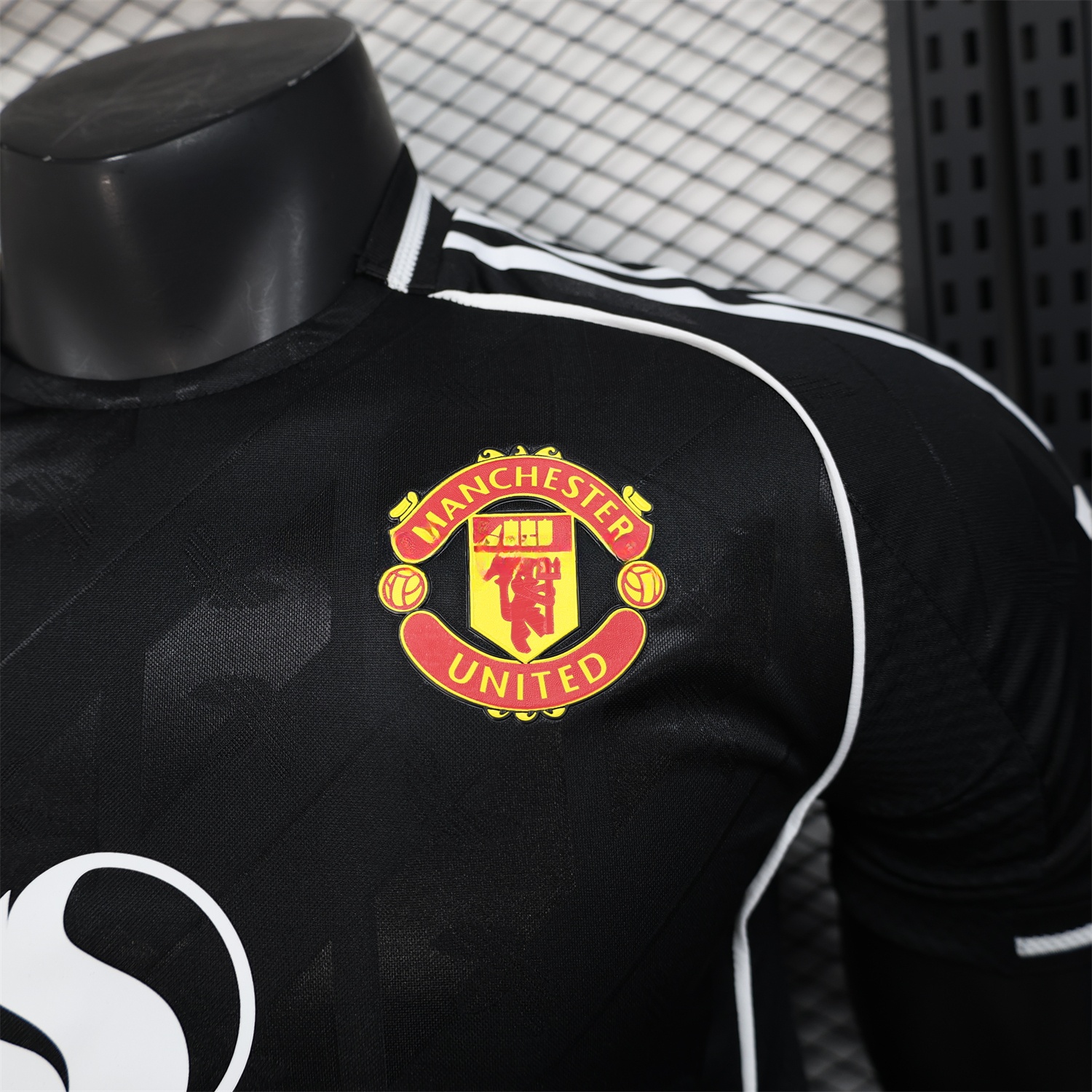 Manchester United 25-26 Black Training Jersey - Player Version - ReplicasJersey
