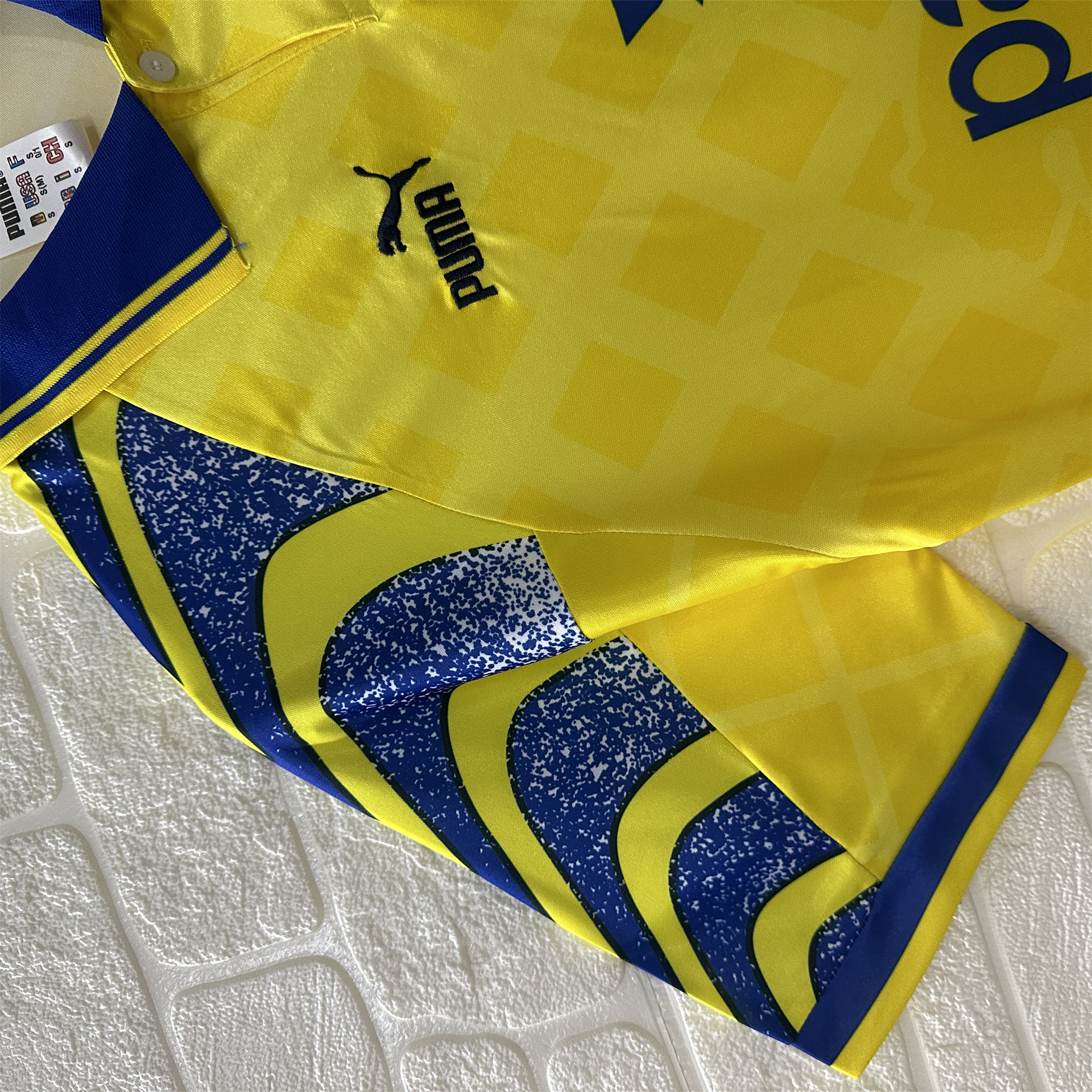 Retro Parma 1995-97 Away Jersey - Fans Version - ReplicasJersey