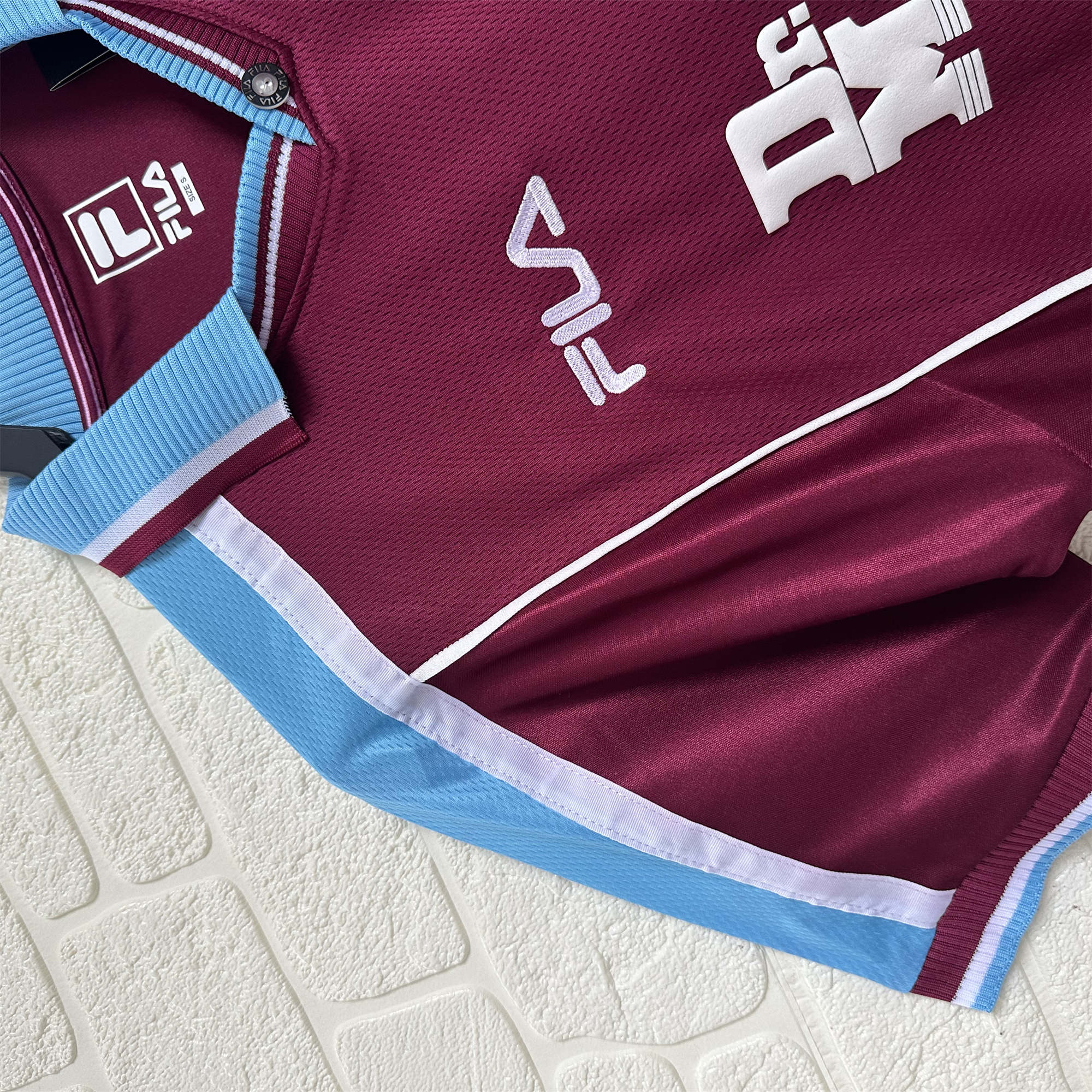 Retro West Ham United 1999-00 Home Jersey - ReplicasJersey