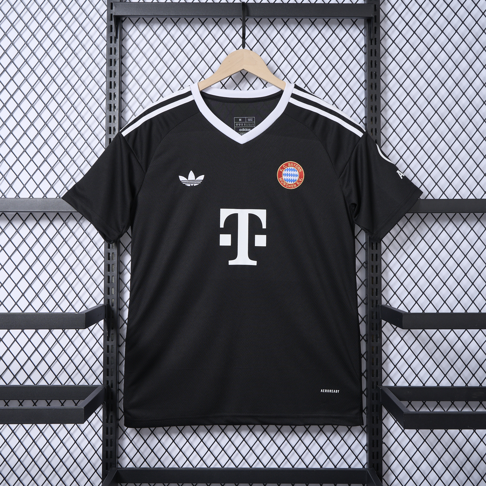 Bayern Munich 24-25 Third Goalkeeper Black Jersey - Fans Version - ReplicasJersey