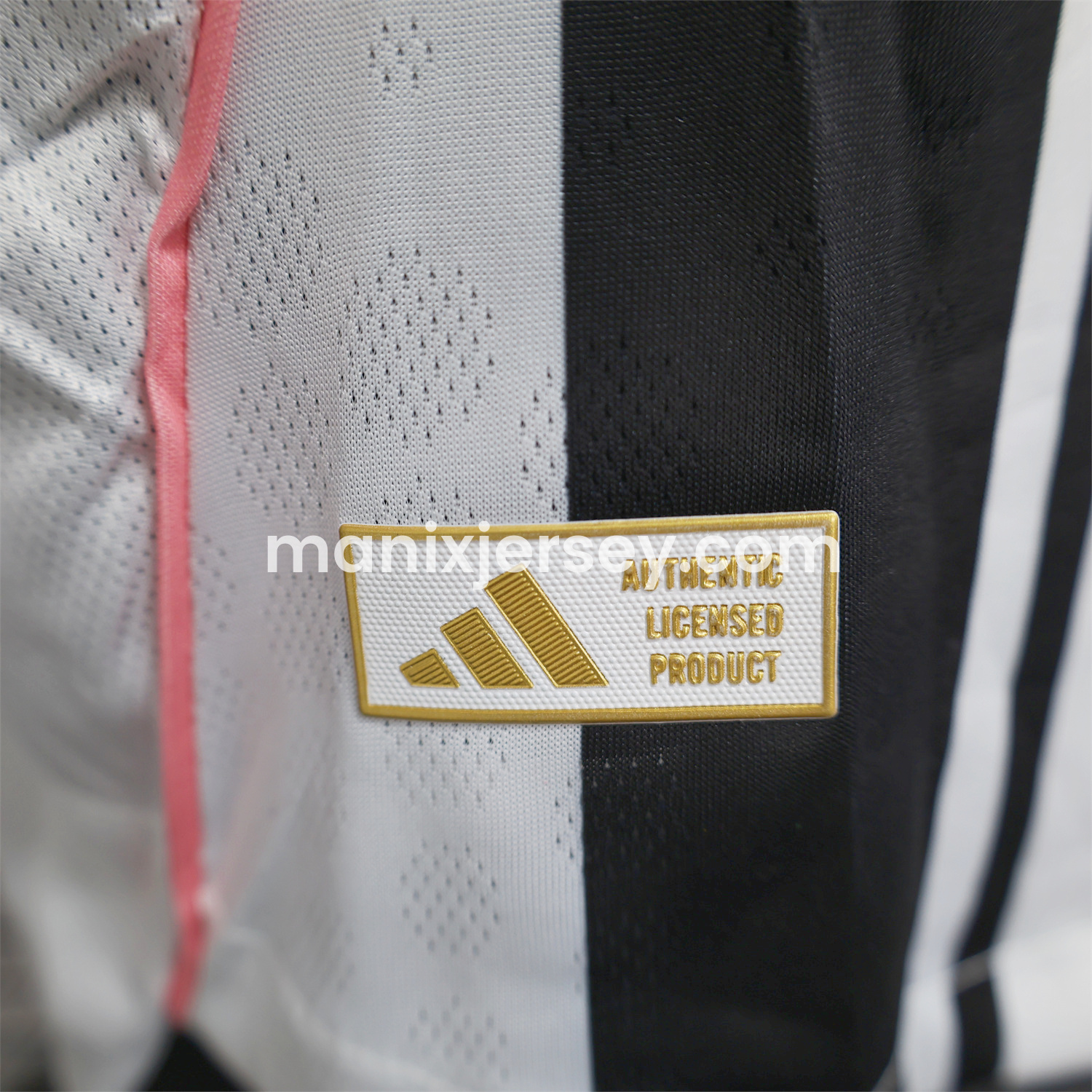 Juventus 25-26 Home Jersey - Player Version - ReplicasJersey