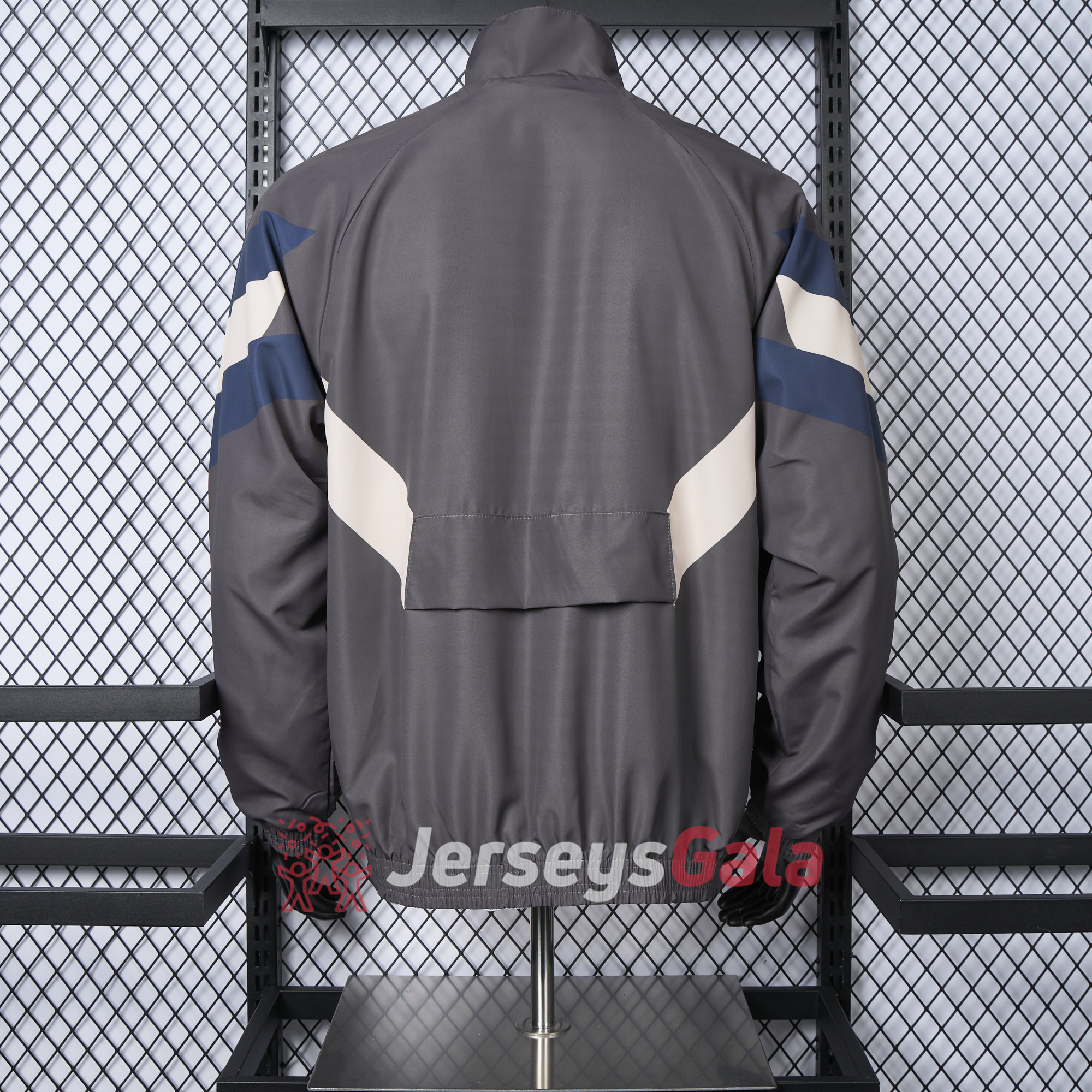 Real Madrid 24-25 Throwback Windbreaker Jacket - Grey - ReplicasJersey