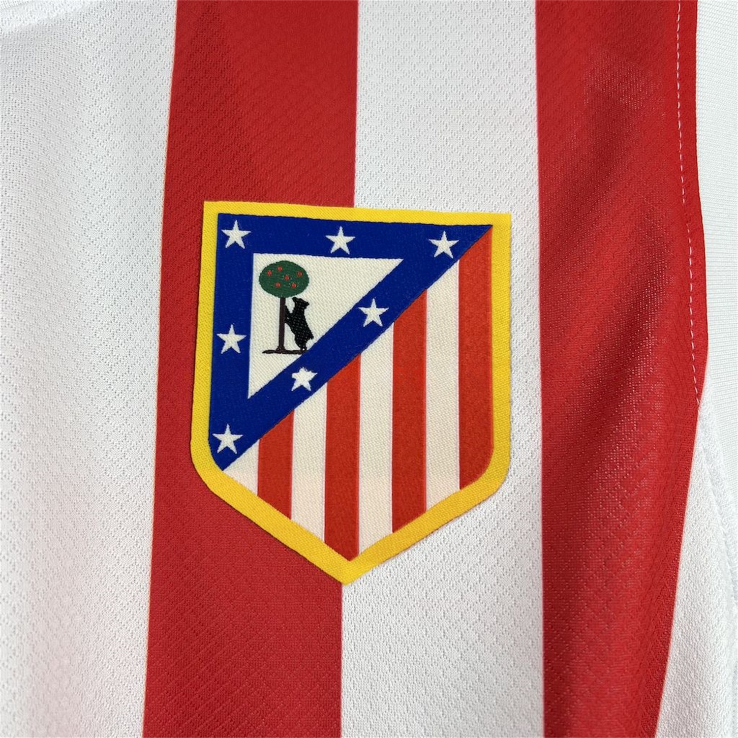 Atletico Madrid 25-26 Home Unsponsored Training Vest - Fans Version - ReplicasJersey