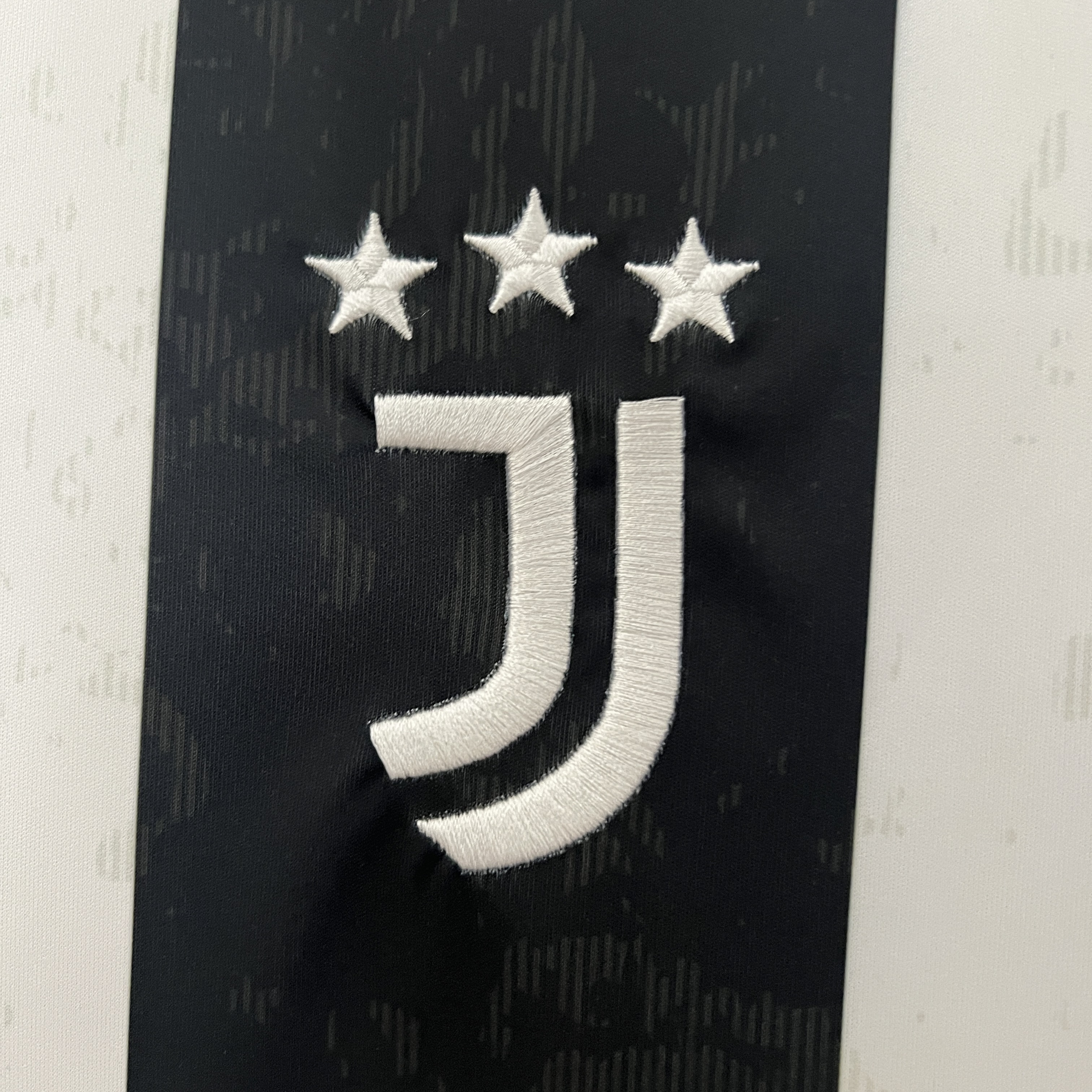 Juventus 24-25 Home Stadium Jersey - Fans Version - ReplicasJersey