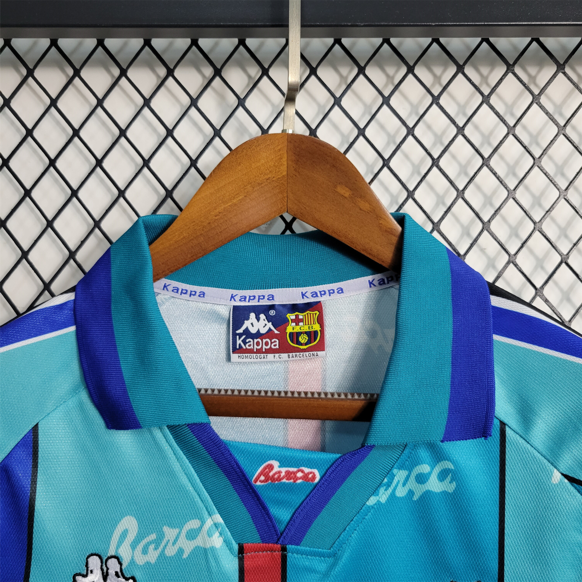 B.A.R.S.A Retro 95-97 Away Stadium Jersey - ReplicasJersey