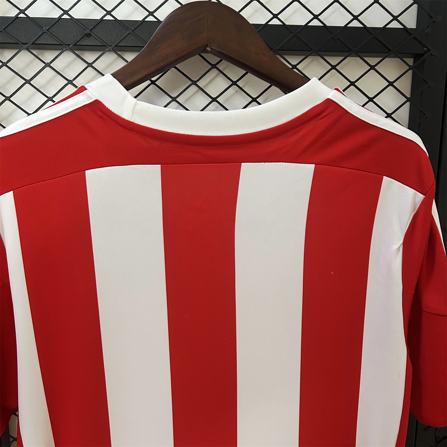 Retro Southampton 2015-16 Home Jersey - ReplicasJersey