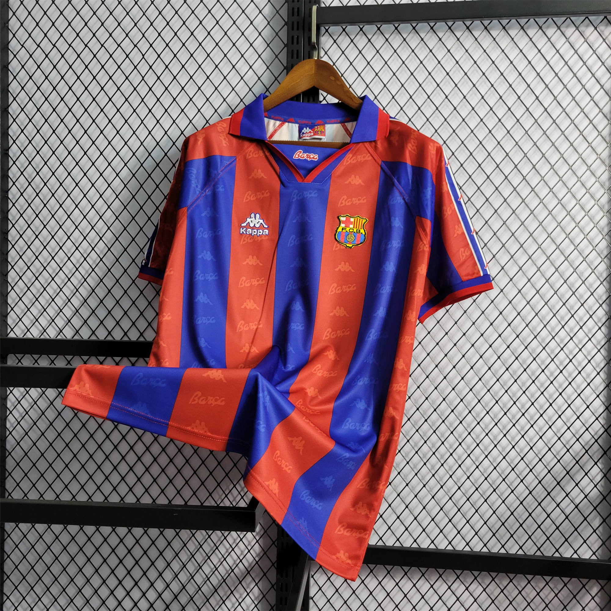 B.A.R.S.A Retro 96-97 Home Stadium Jersey - ReplicasJersey