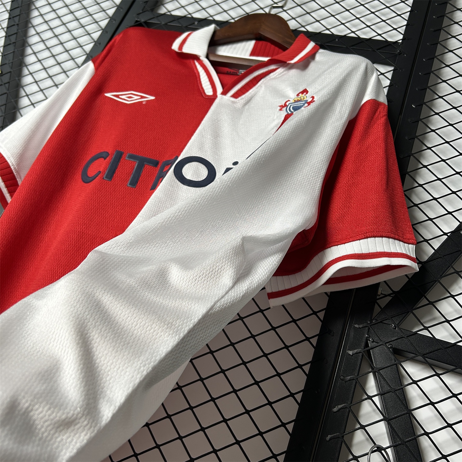 Retro Celta Vigo 2001-02 Away Jersey - ReplicasJersey