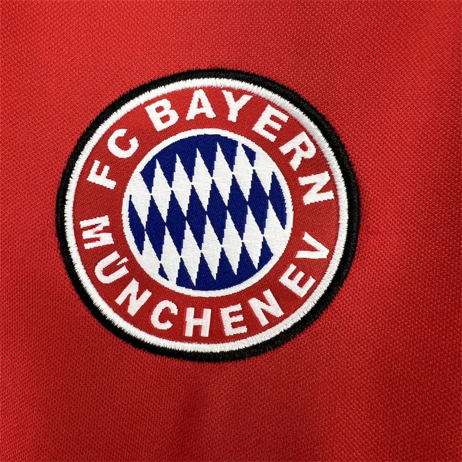 Retro Bayern Munich 2001-02 European Home Red Jersey - ReplicasJersey