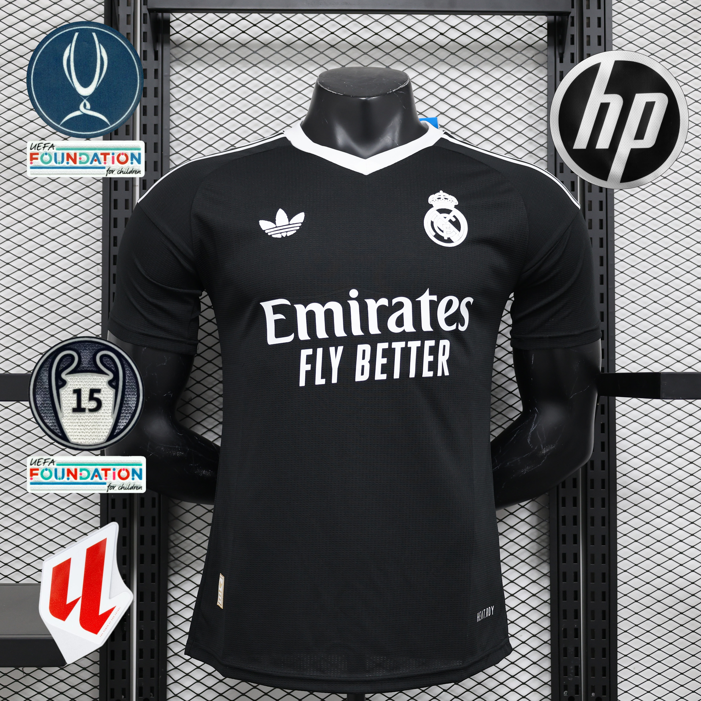 Real Madrid 24-25 Third Goalkeeper Black Jersey - Player Version - ReplicasJersey