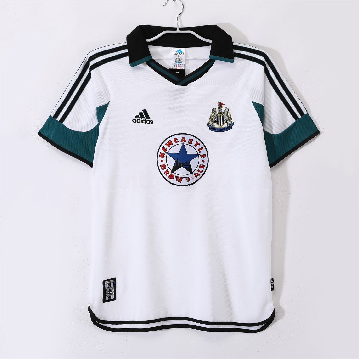 Retro Newcastle United 1999-00 Away Jersey - ReplicasJersey