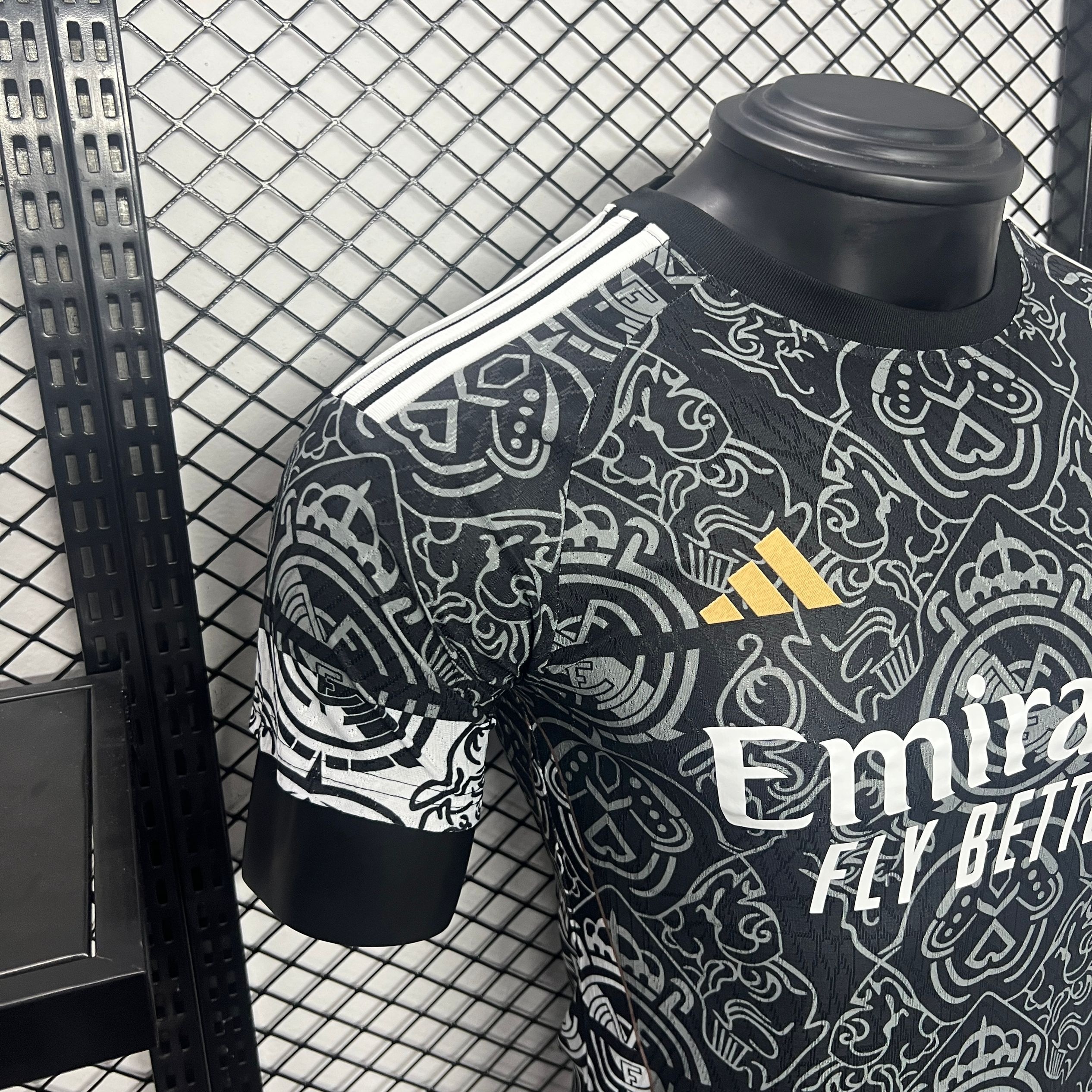 Real Madrid 24-25 Black Line Pattern Special Edtion Jersey - Player Version - ReplicasJersey