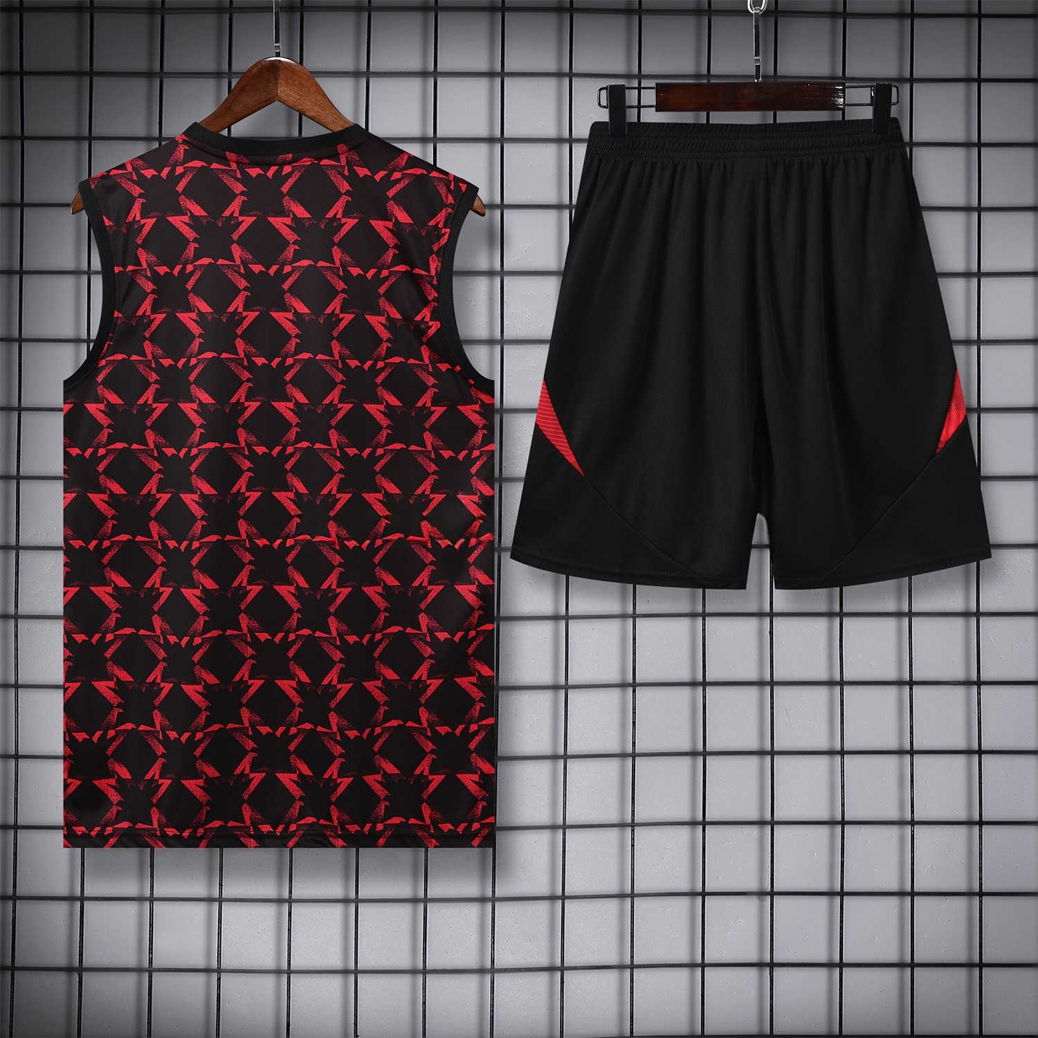 Manchester United 25-26 Pre-Match Vest Training Set - Red Top & Black Shorts - ReplicasJersey