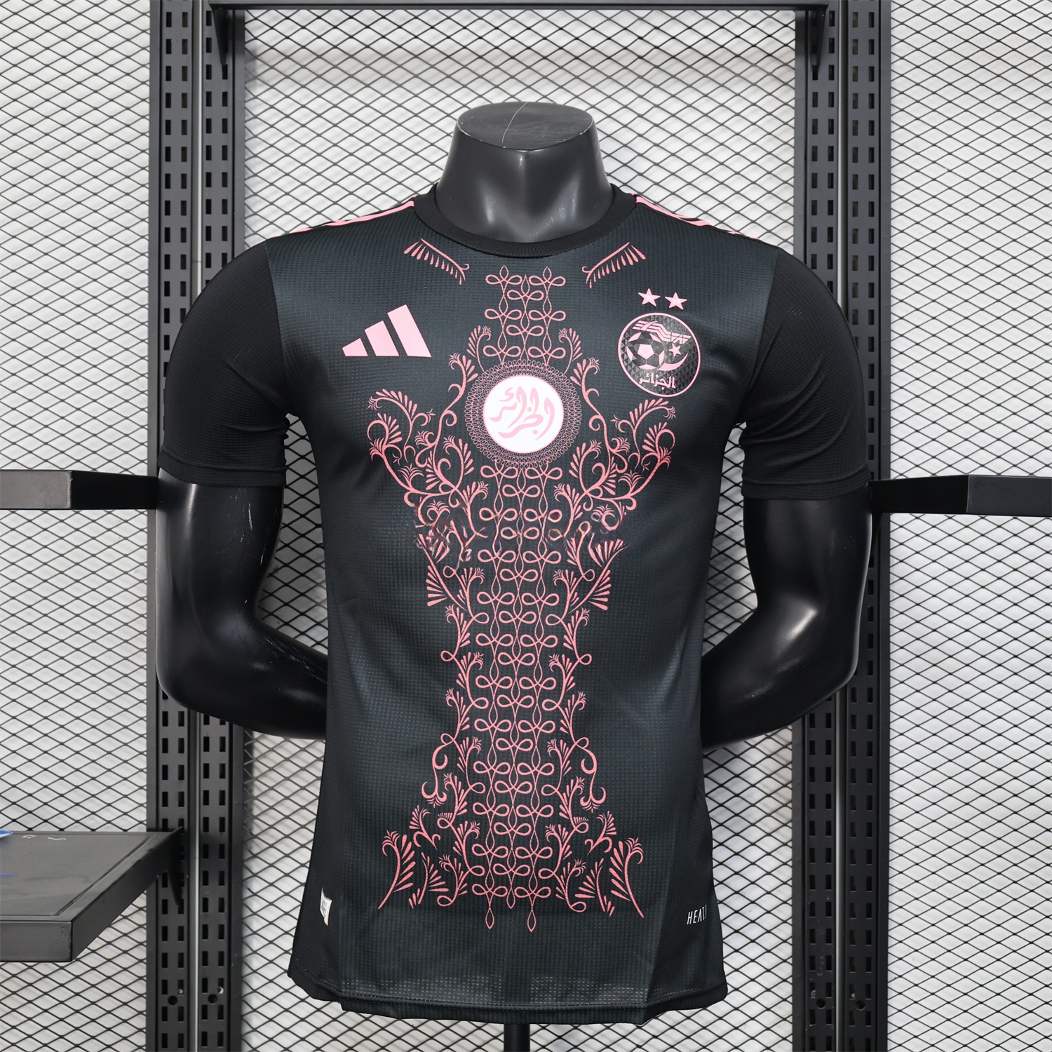 Algeria 25-26 Pure Black Jersey with Pink Pattern - Player Version - ReplicasJersey
