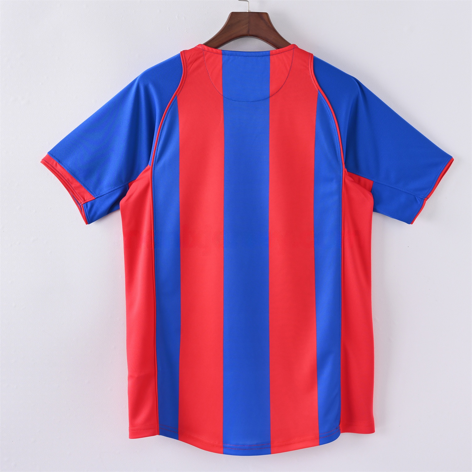 B.A.R.S.A Retro 04-05 Home Jersey - ReplicasJersey