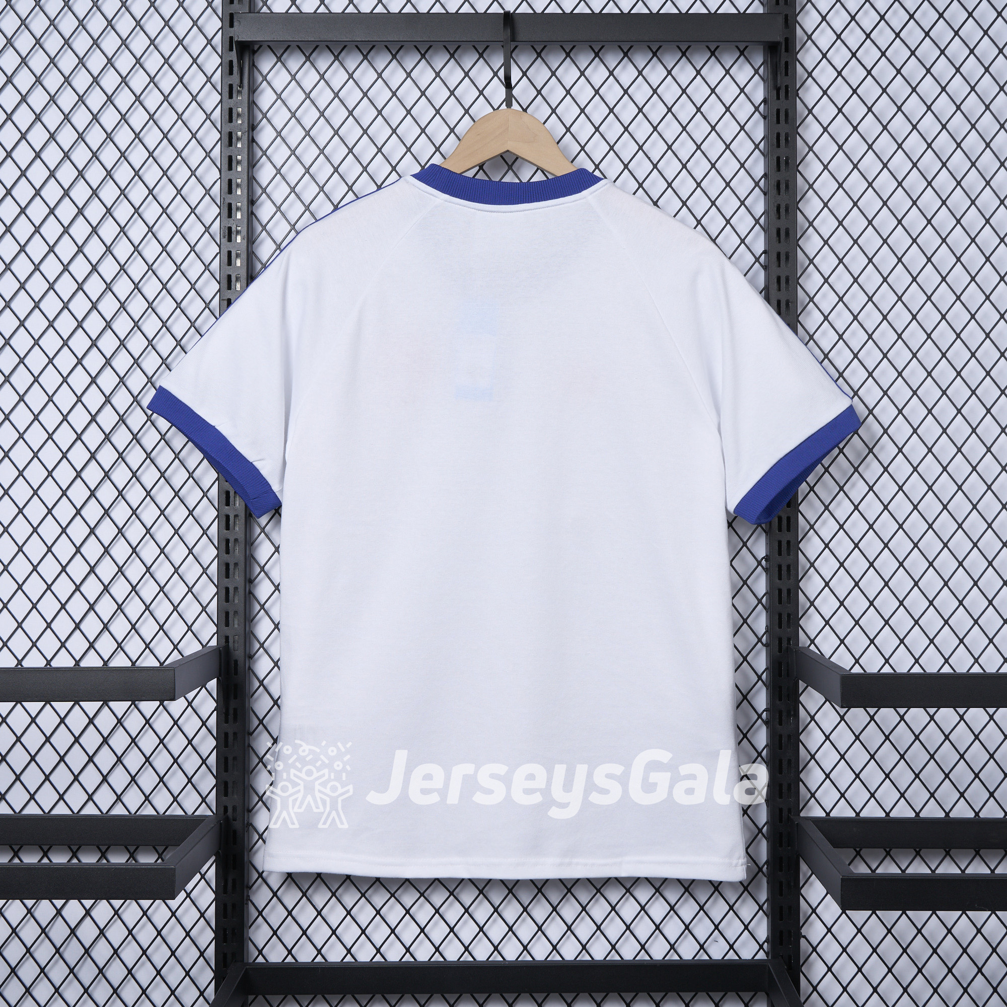 Real Madrid 24-25 Jude Bellingham 3 Stripes Men's T-Shirt - ReplicasJersey