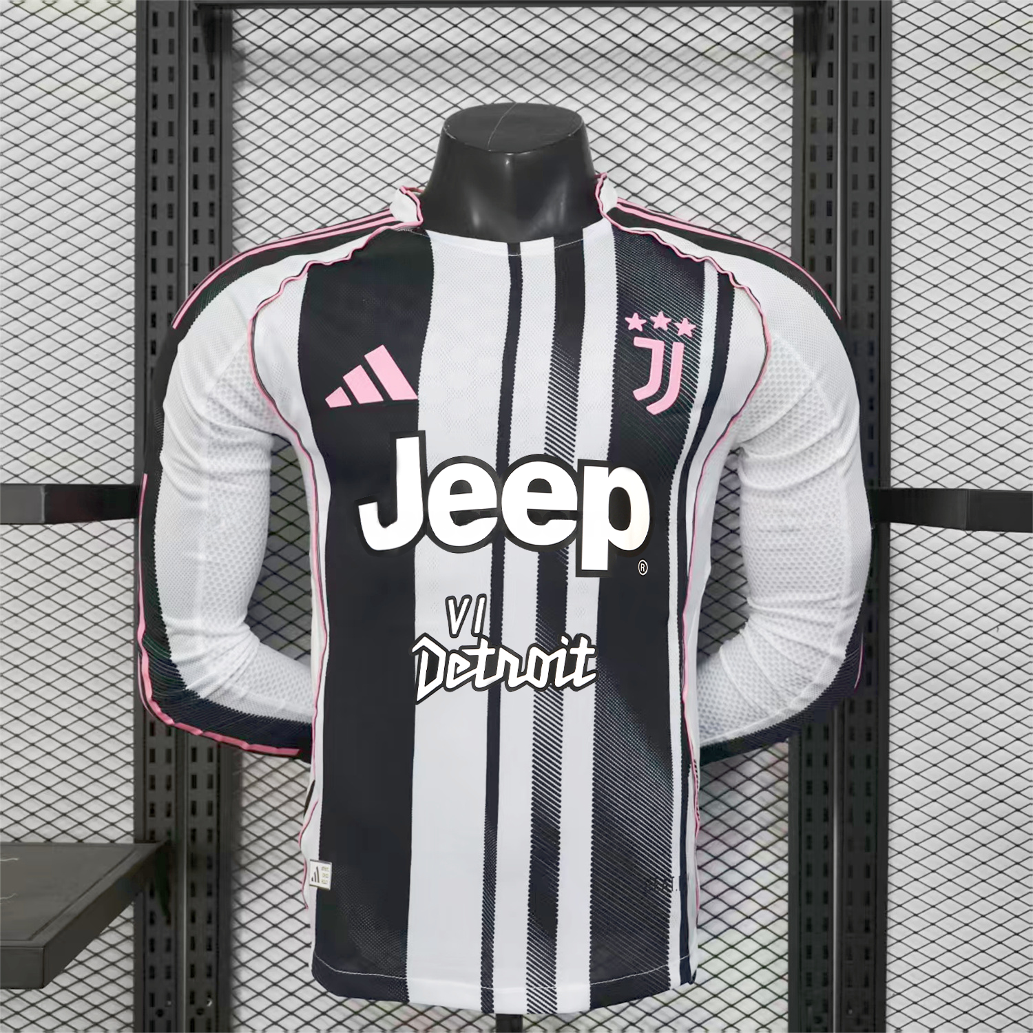 Juventus 25-26 Home Long Sleeves Jersey With Chest Sponsor - Player Version - ReplicasJersey
