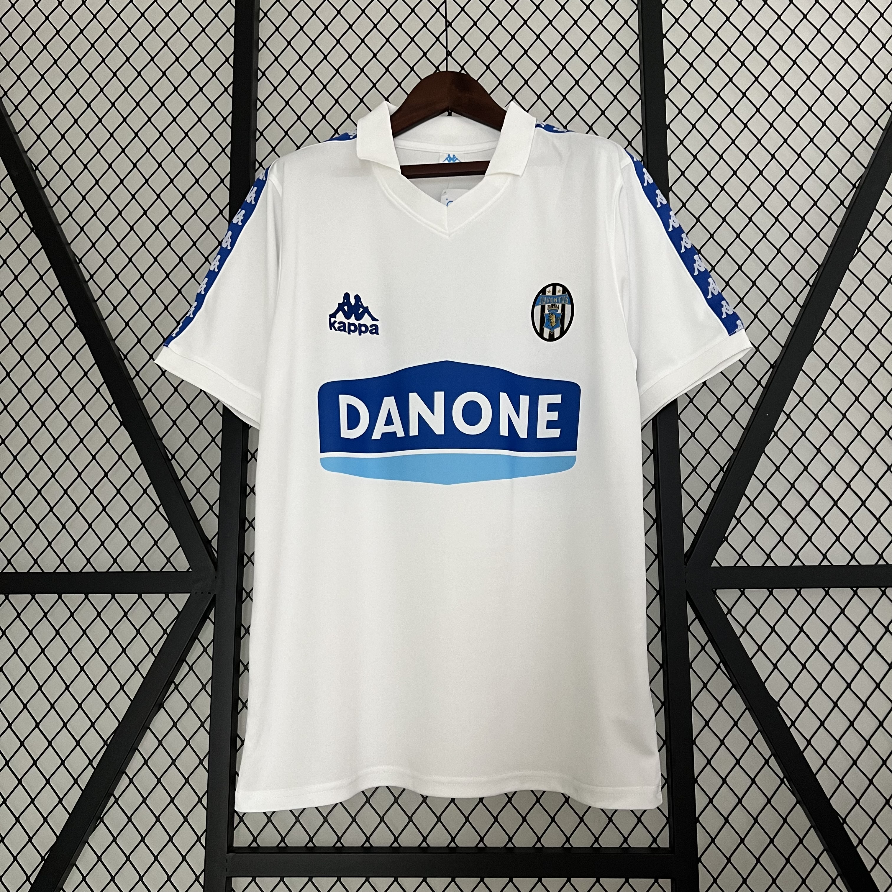 Retro Juventus 1990-92 White Training Jersey - ReplicasJersey