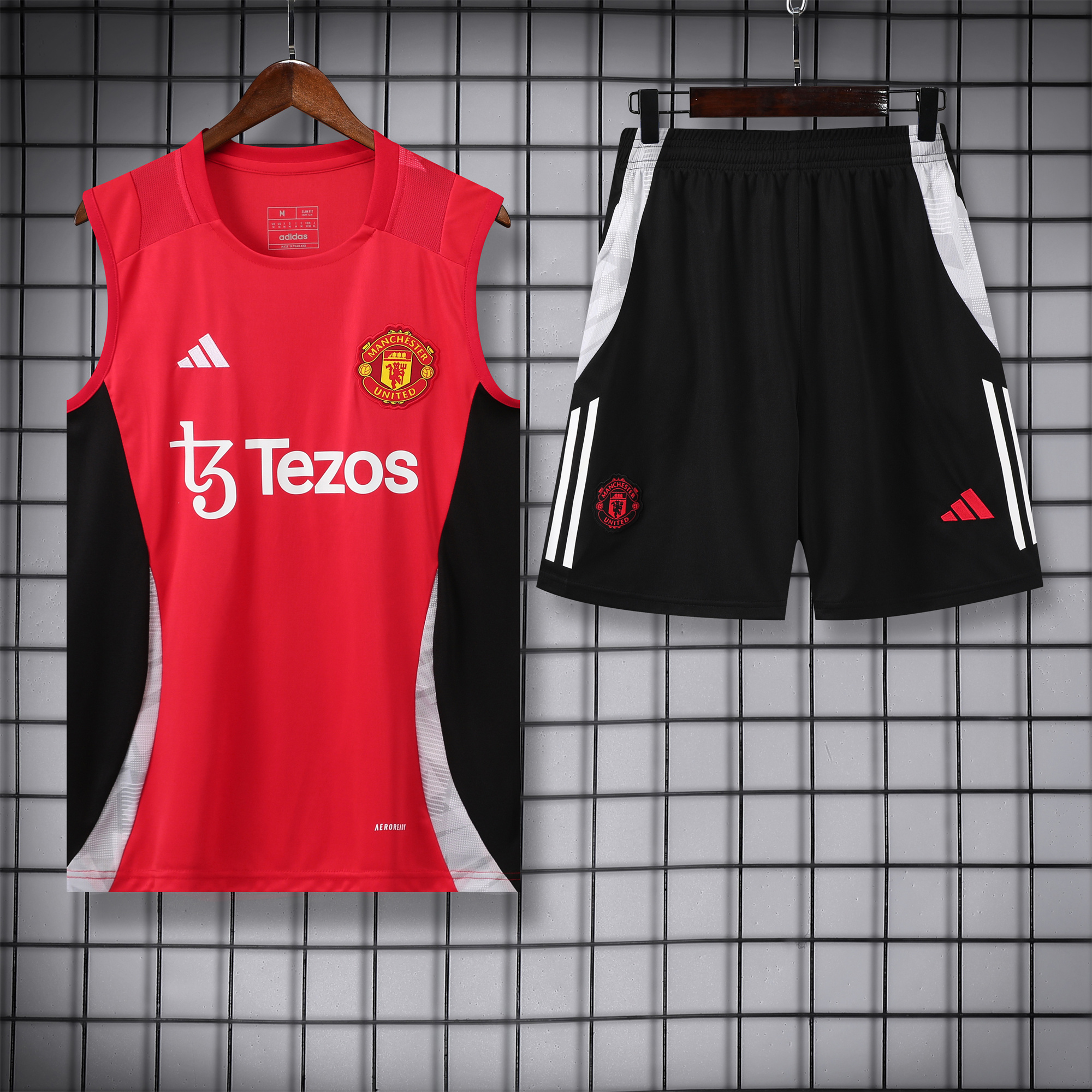 Manchester United 24-25 Vest Training Set - Red - ReplicasJersey