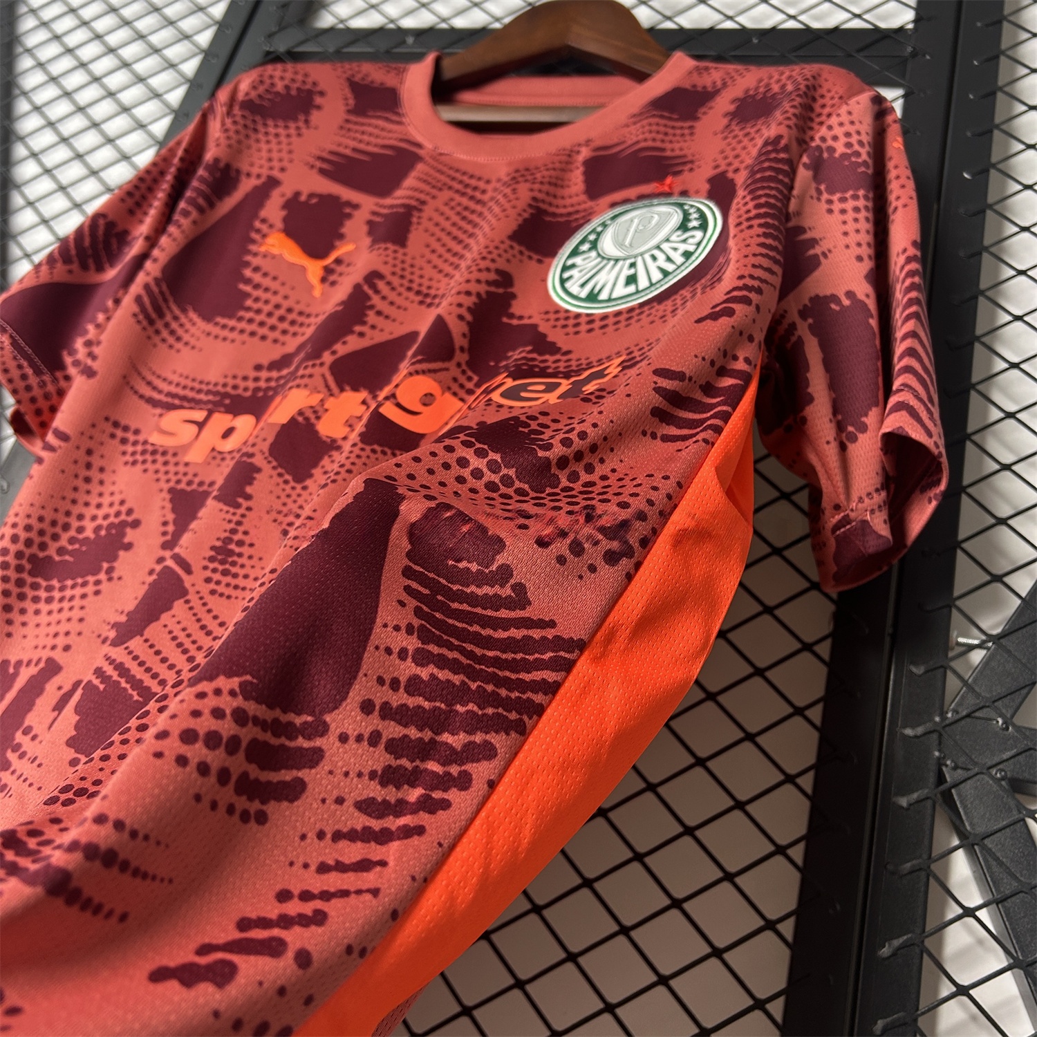 Palmeiras 25-26 Red Goalkeeper Jersey - Fans Version - ReplicasJersey