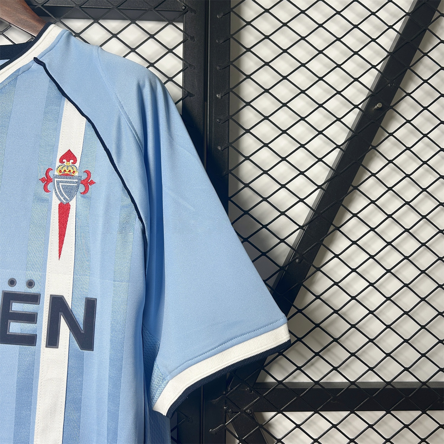 Retro Celta Vigo 2001-02 Home Jersey - ReplicasJersey