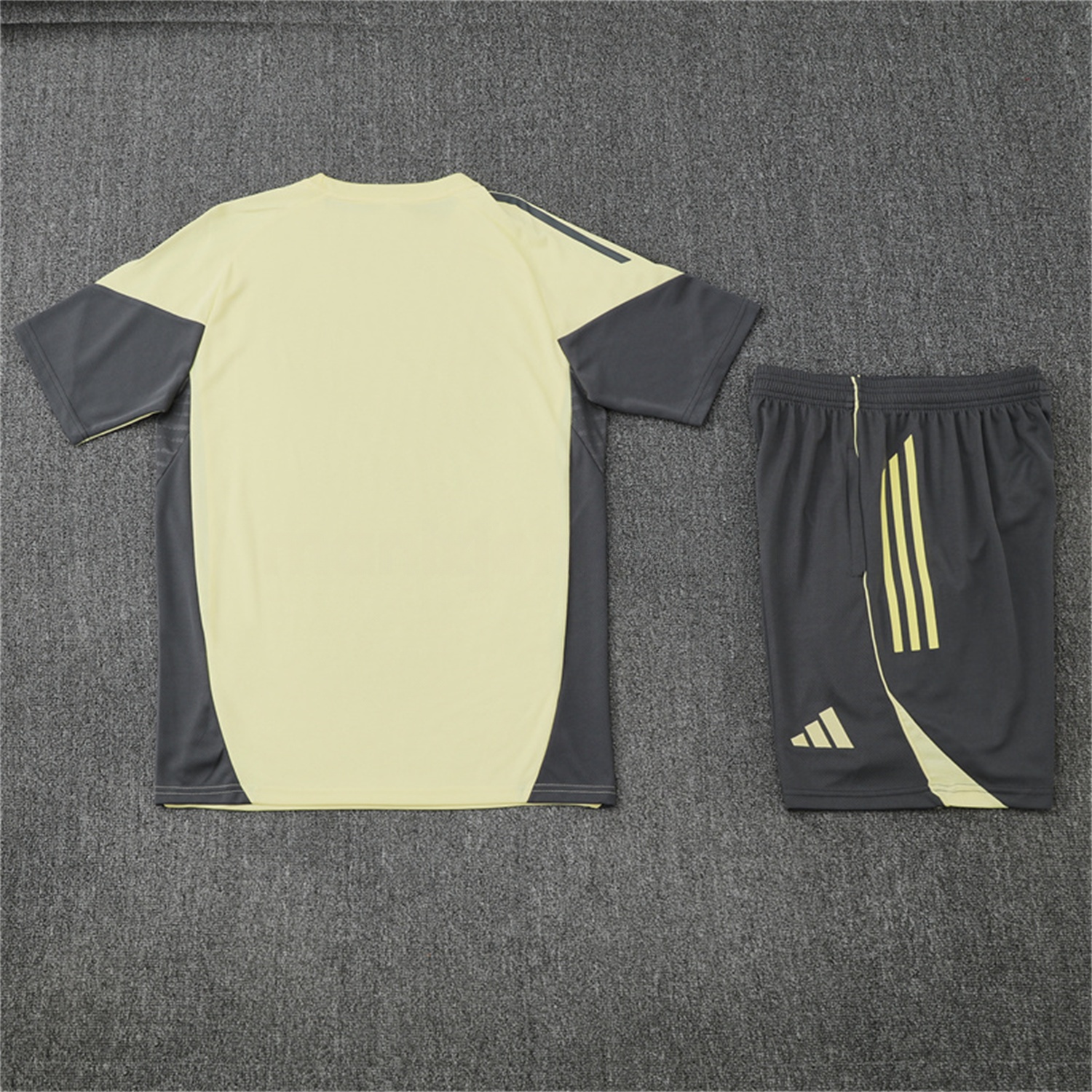 Real Madrid 25-26 Kids Short-Sleeve Training Set - Yellow Top and Grey Shorts - ReplicasJersey