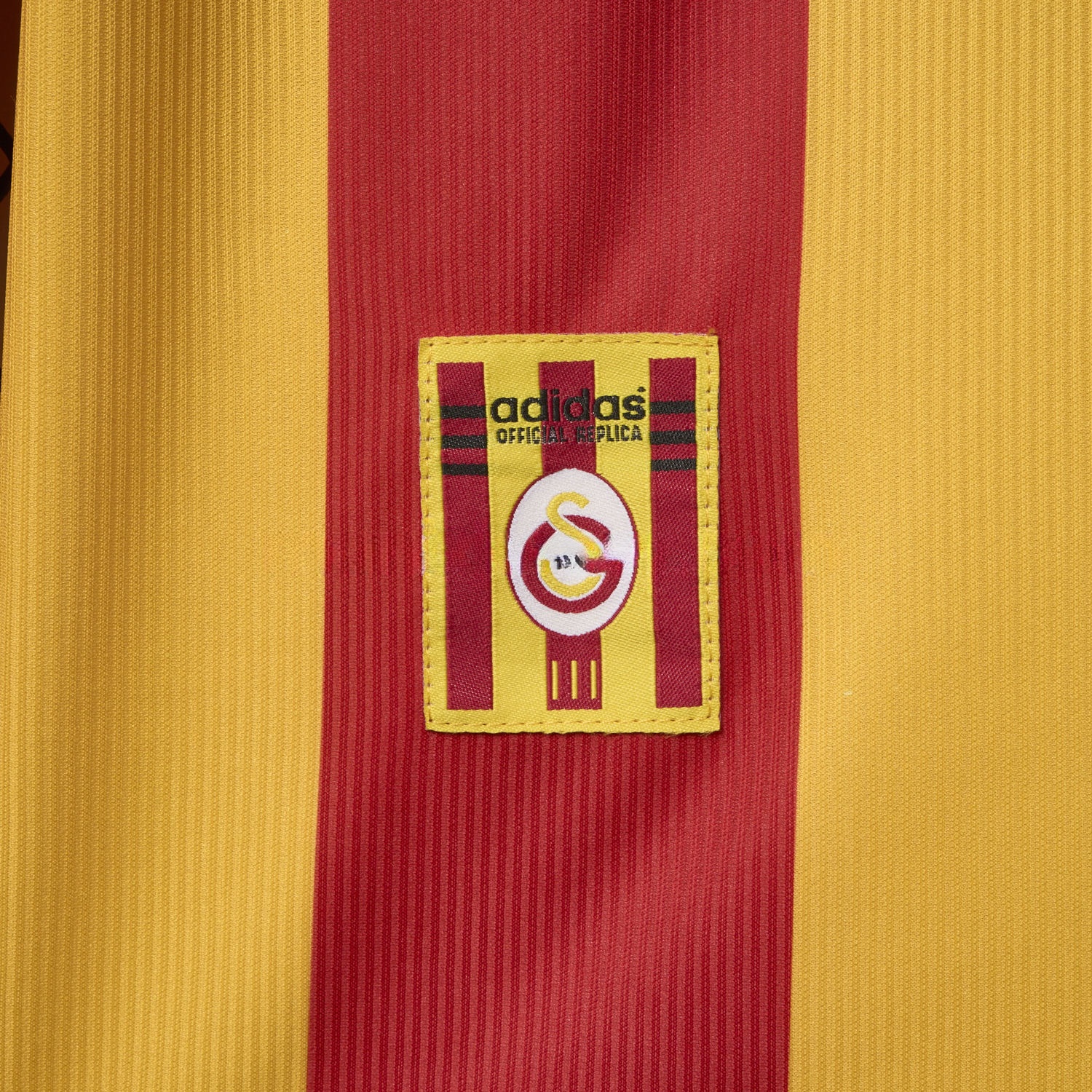 Retro Galatasaray 1999-00 Home Long Sleeves Jersey - ReplicasJersey
