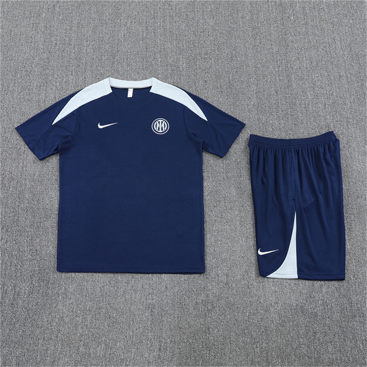Inter Milan 25-26 Short-Sleeve Kids Training Set - Deep Blue Top & Deep Blue shorts - ReplicasJersey