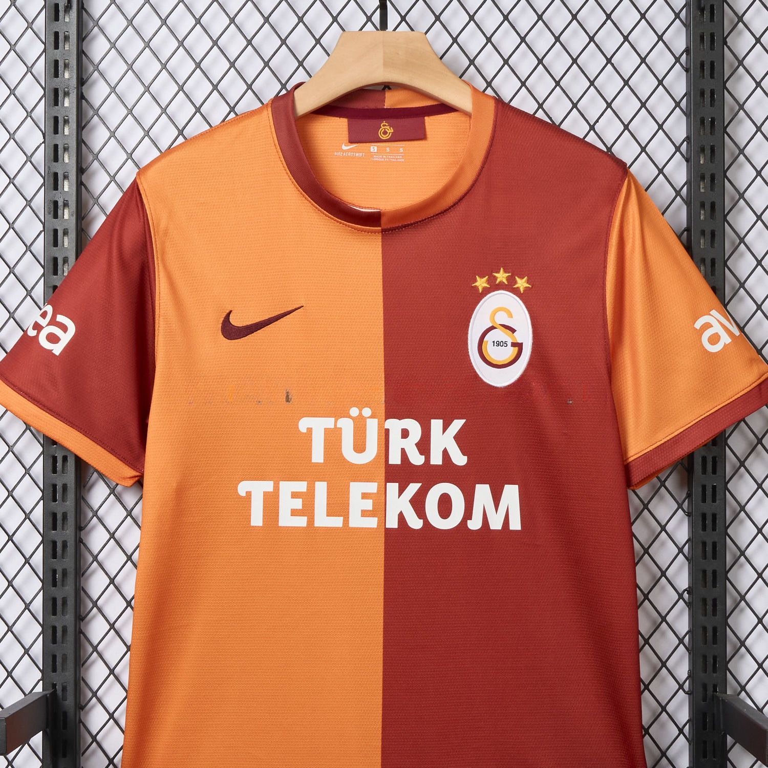 Retro Galatasaray 2013-14 Home Jersey - ReplicasJersey