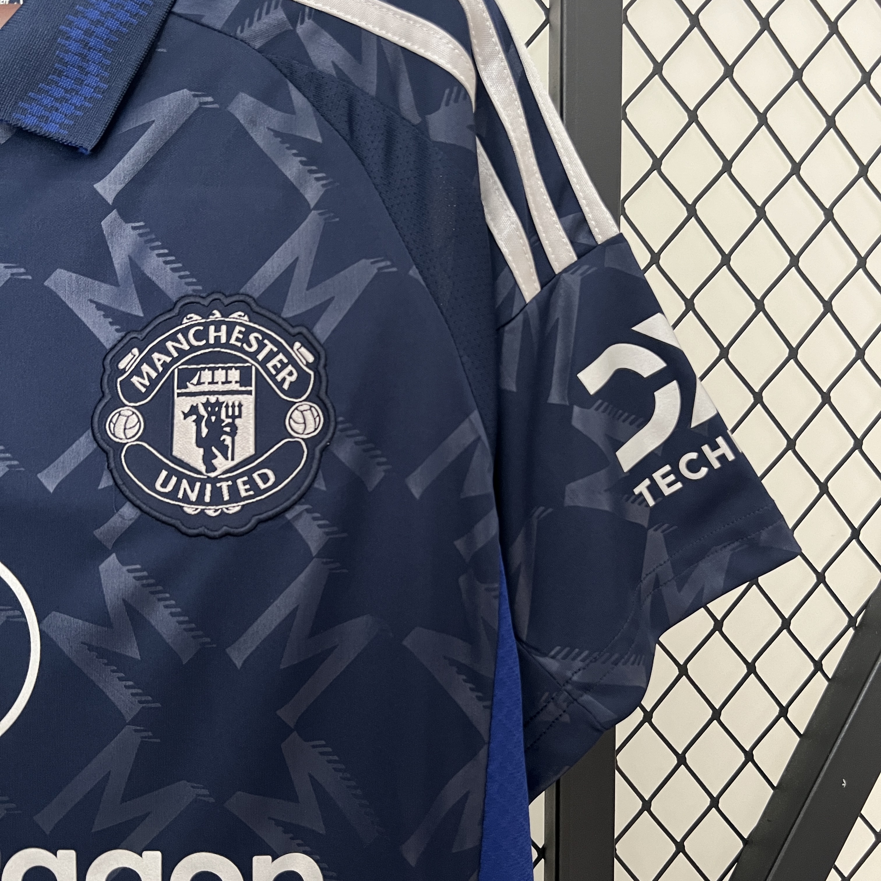 Manchester United 24-25 Away Jersey - Fans Version - ReplicasJersey