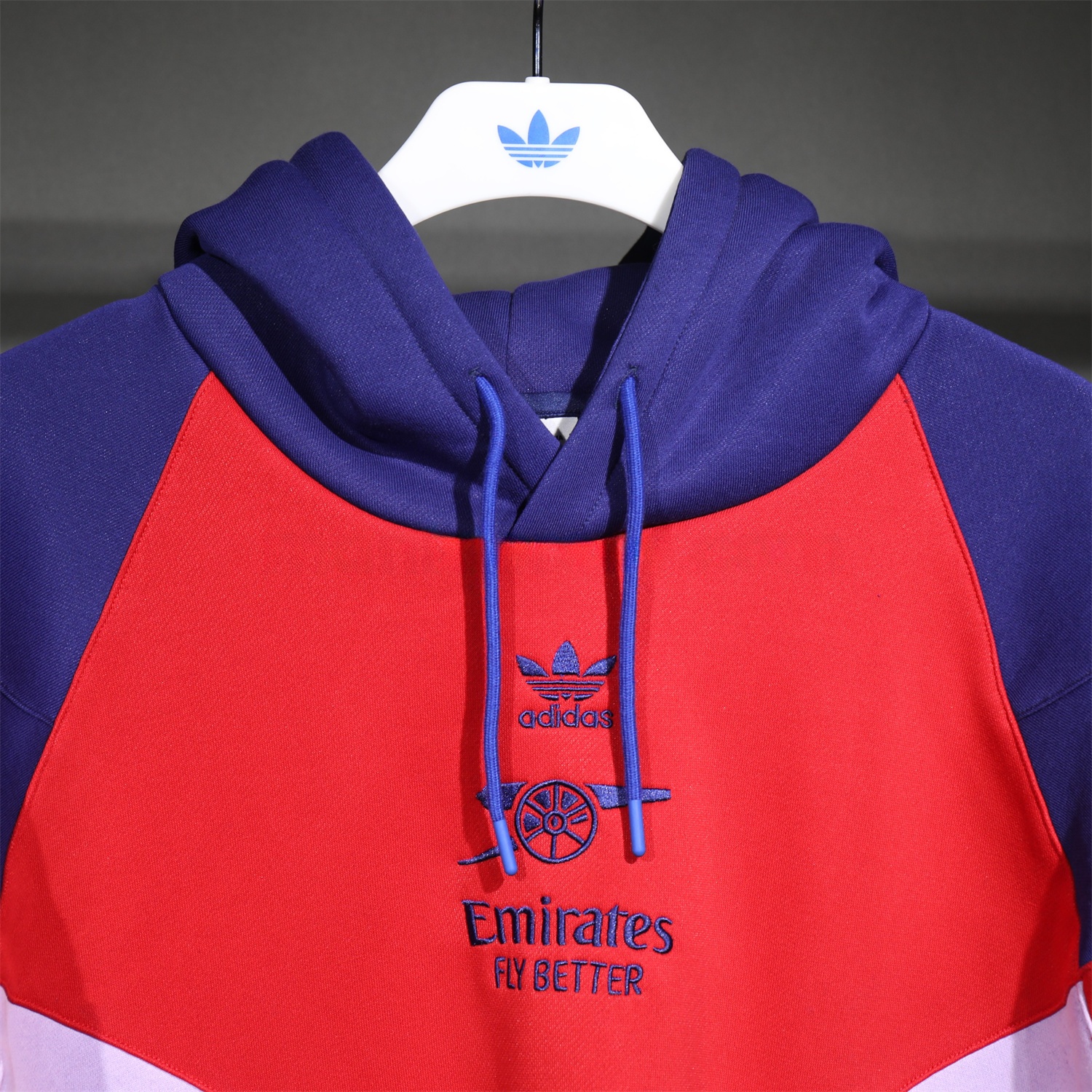 Arsenal 2025 Fleece-Lined Training Hoodie Set - Purple & Red Hoodie + Pants - ReplicasJersey